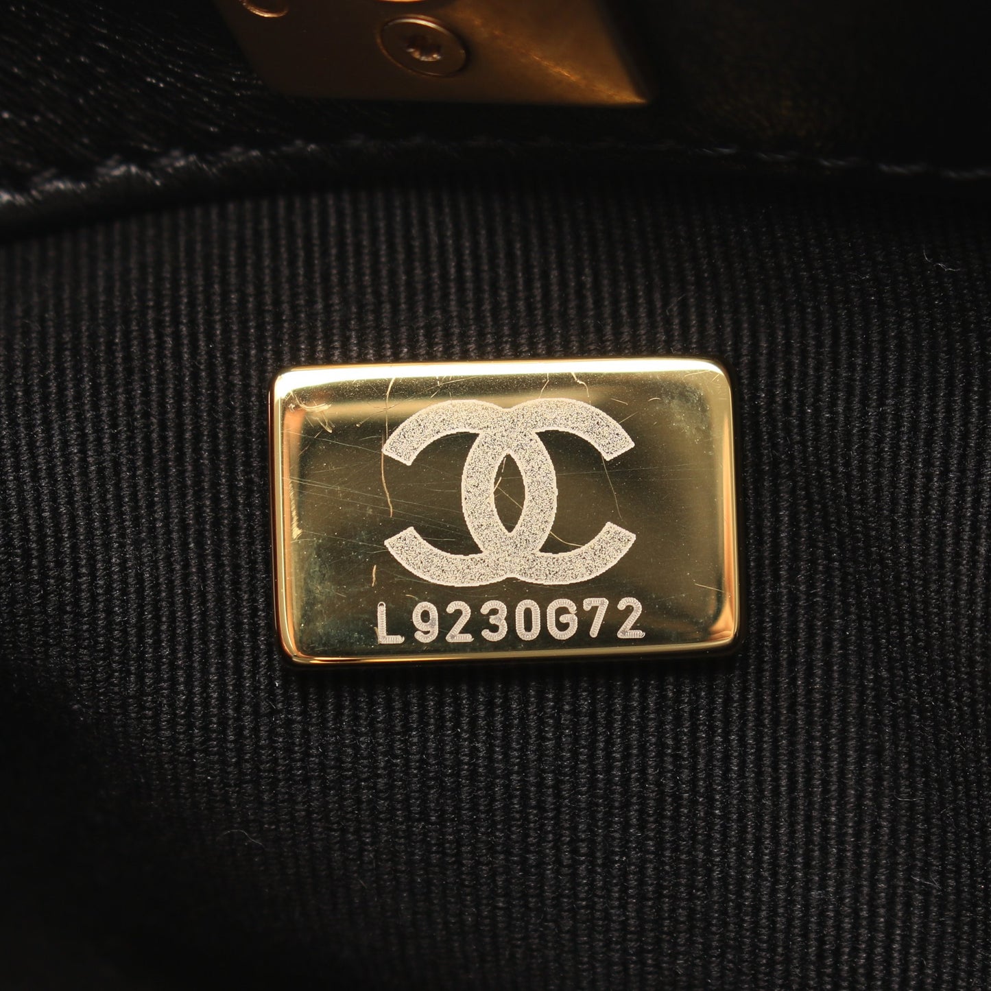 マトラッセ パールハンドル 2WAY チェーンショルダーバッグ ラムスキン ブラック ゴールド金具 シャネル