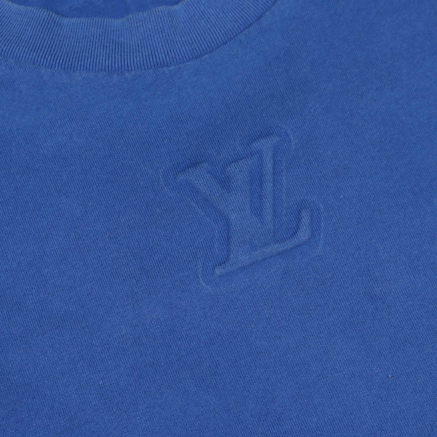 エンボスLVロゴ 半袖Tシャツ コットン ブルー ルイヴィトン トップス LOUIS VUITTON