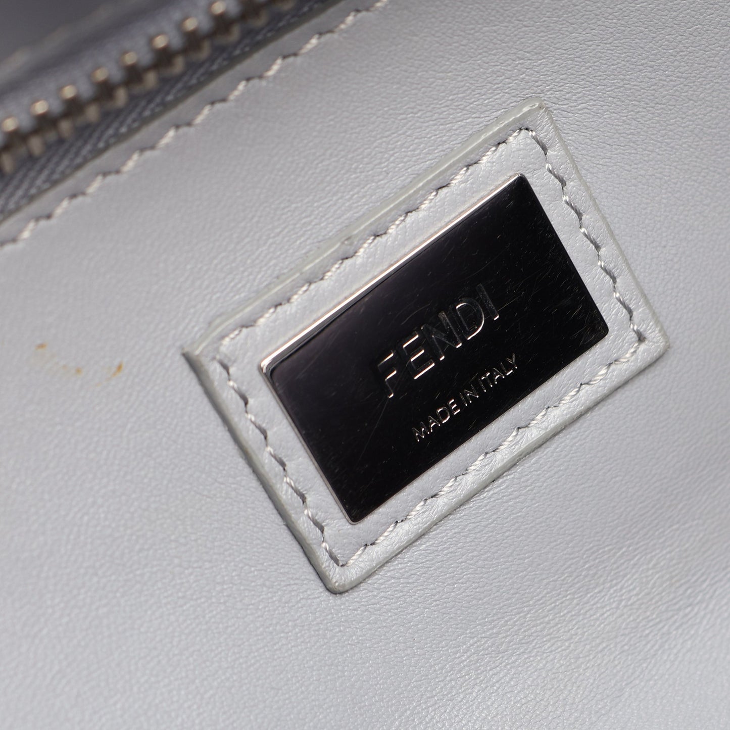 ピーカブー レギュラー 2WAY ハンドバッグ レザー ネイビー フェンディ