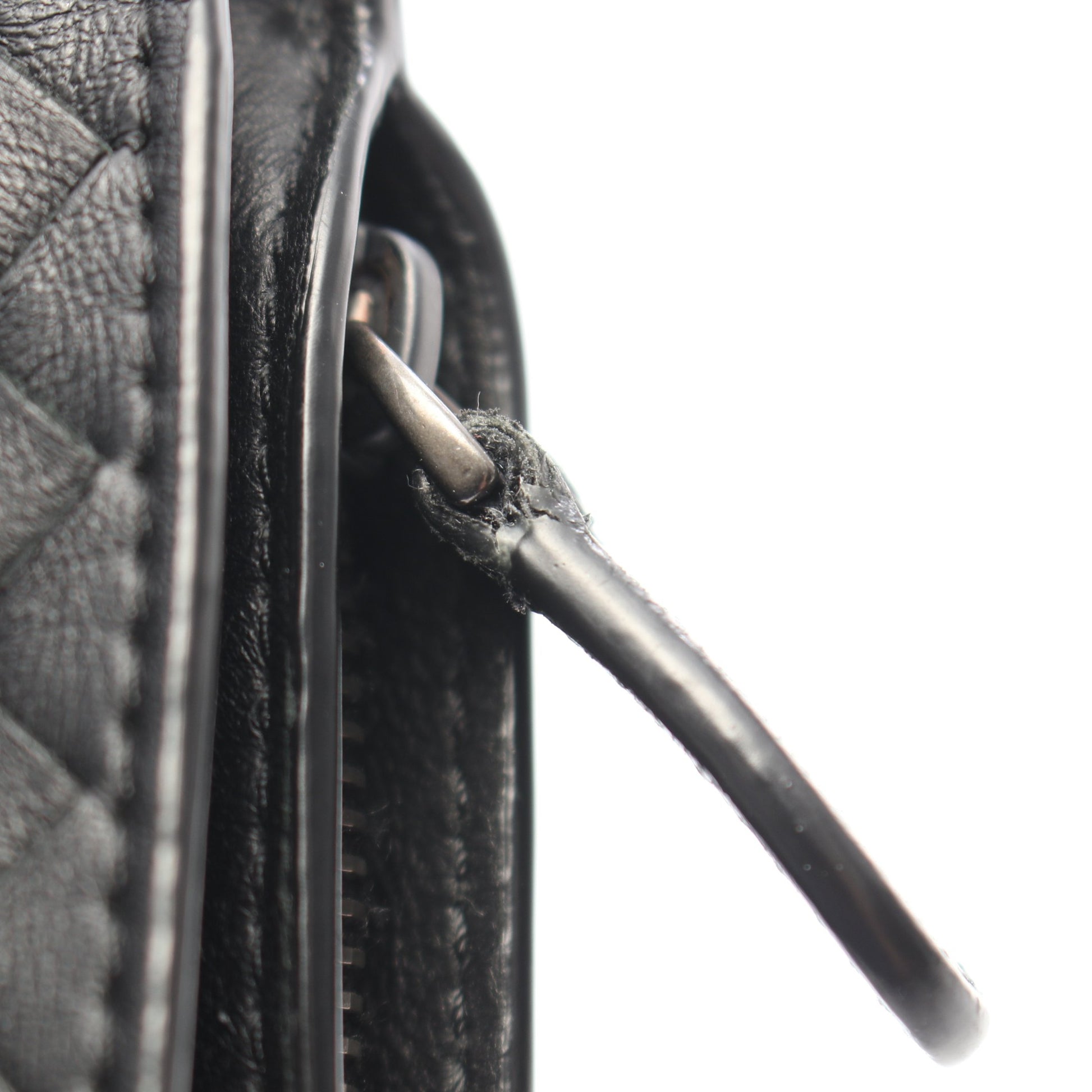 イントレチャート 二つ折り財布 レザー ブラック ボッテガヴェネタ 財布・小物 BOTTEGA VENETA