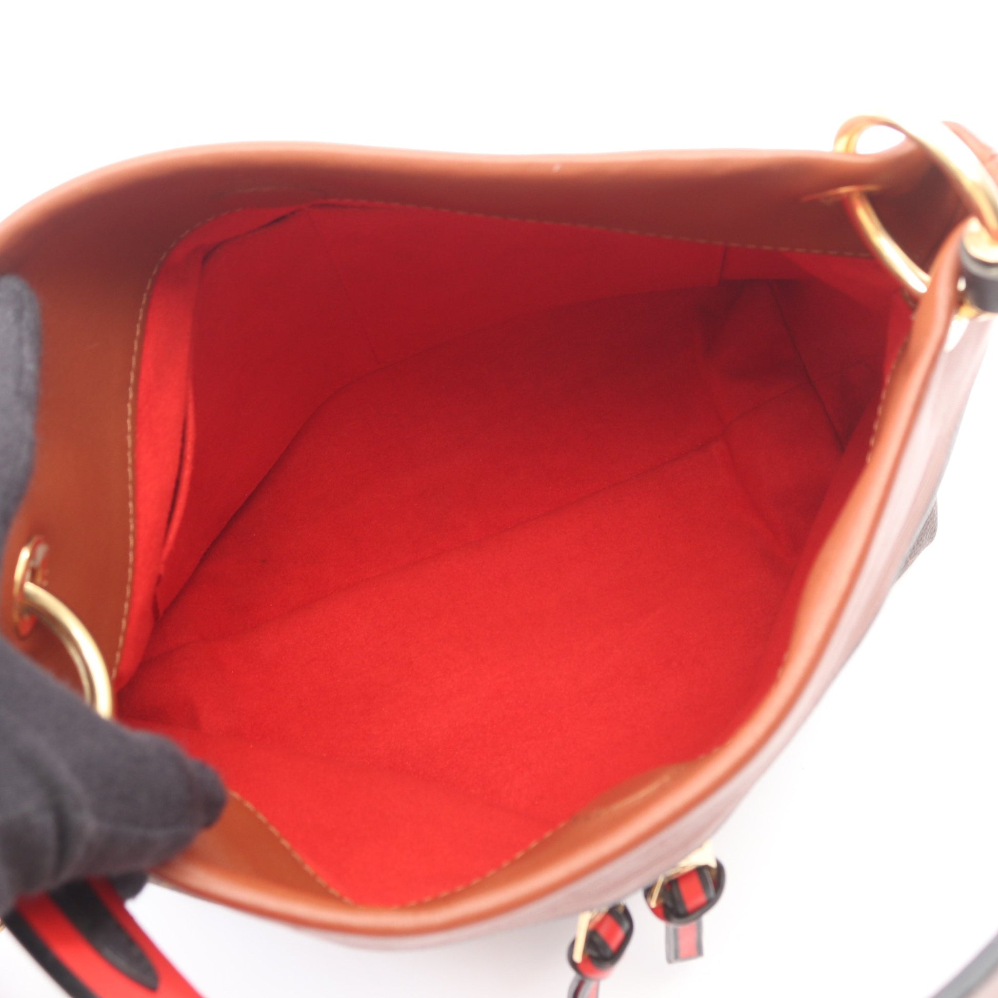 テュイルリーブザス モノグラム キャラメル 2WAY ショルダーバッグ PVC レザー ブラウン ブラック レッド ルイヴィトン バッグ LOUIS VUITTON