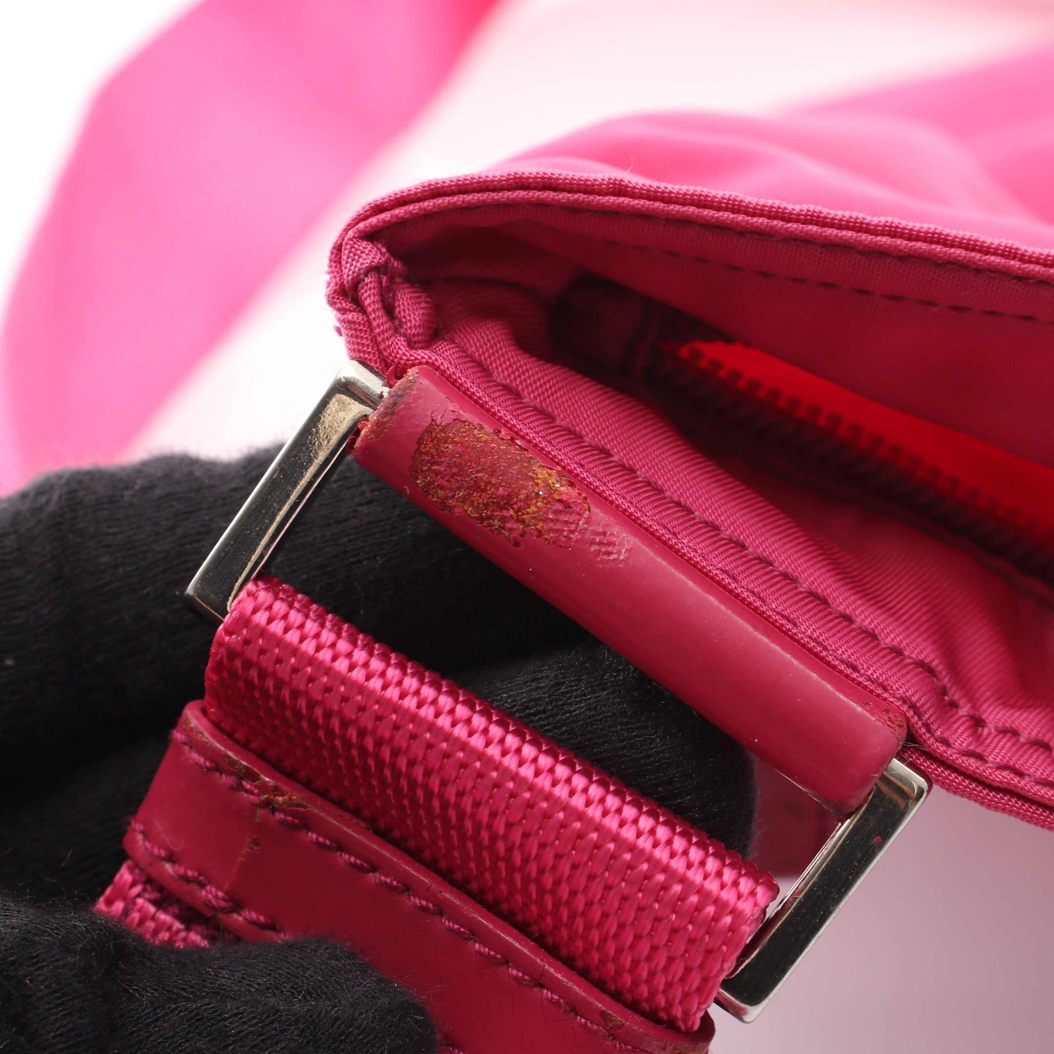VELA SPORT ショルダーバッグ ナイロン レザー ピンク プラダ – RECLO