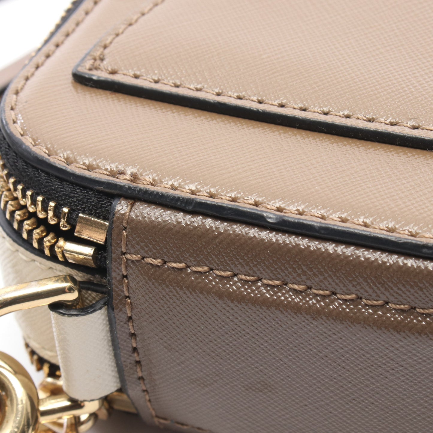 SNAPSHOT スナップショット ショルダーバッグ レザー グレーブラウン アイボリー マークジェイコブス バッグ MARC JACOBS