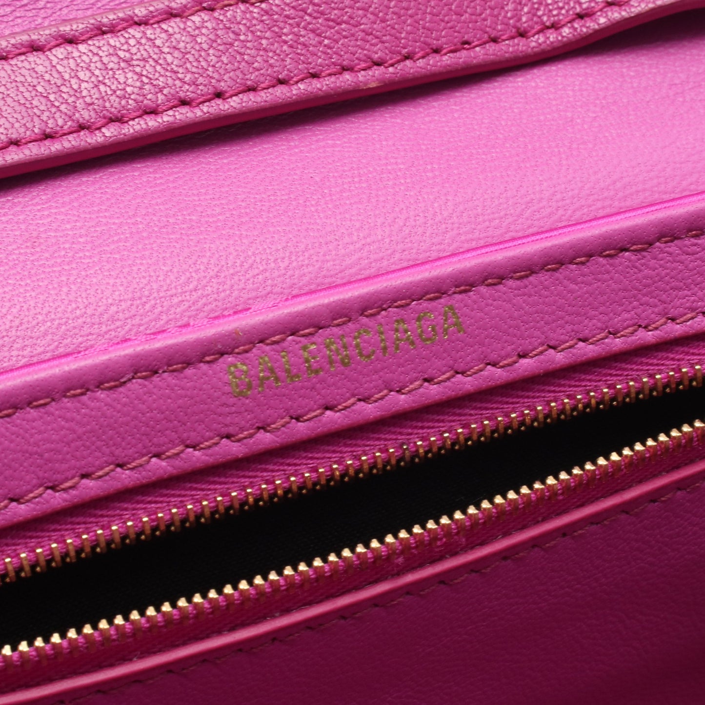 MONOGRAM SHIFT WALLET ON STRAP ショルダーウォレット キャンバス レザー ピンク バレンシアガ