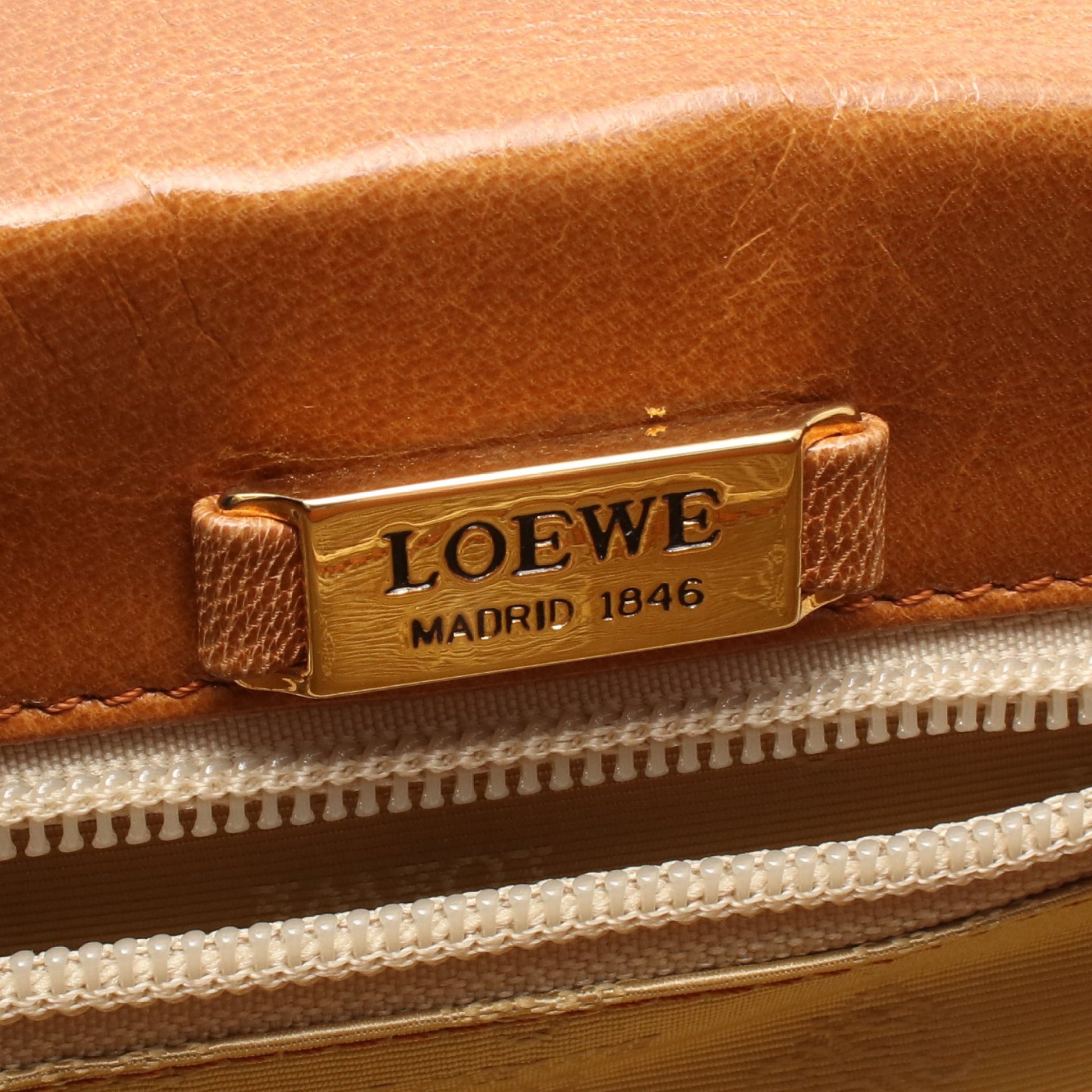 ショルダーバッグ ワンショルダーバッグ レザー ブラウン ロエベ バッグ LOEWE