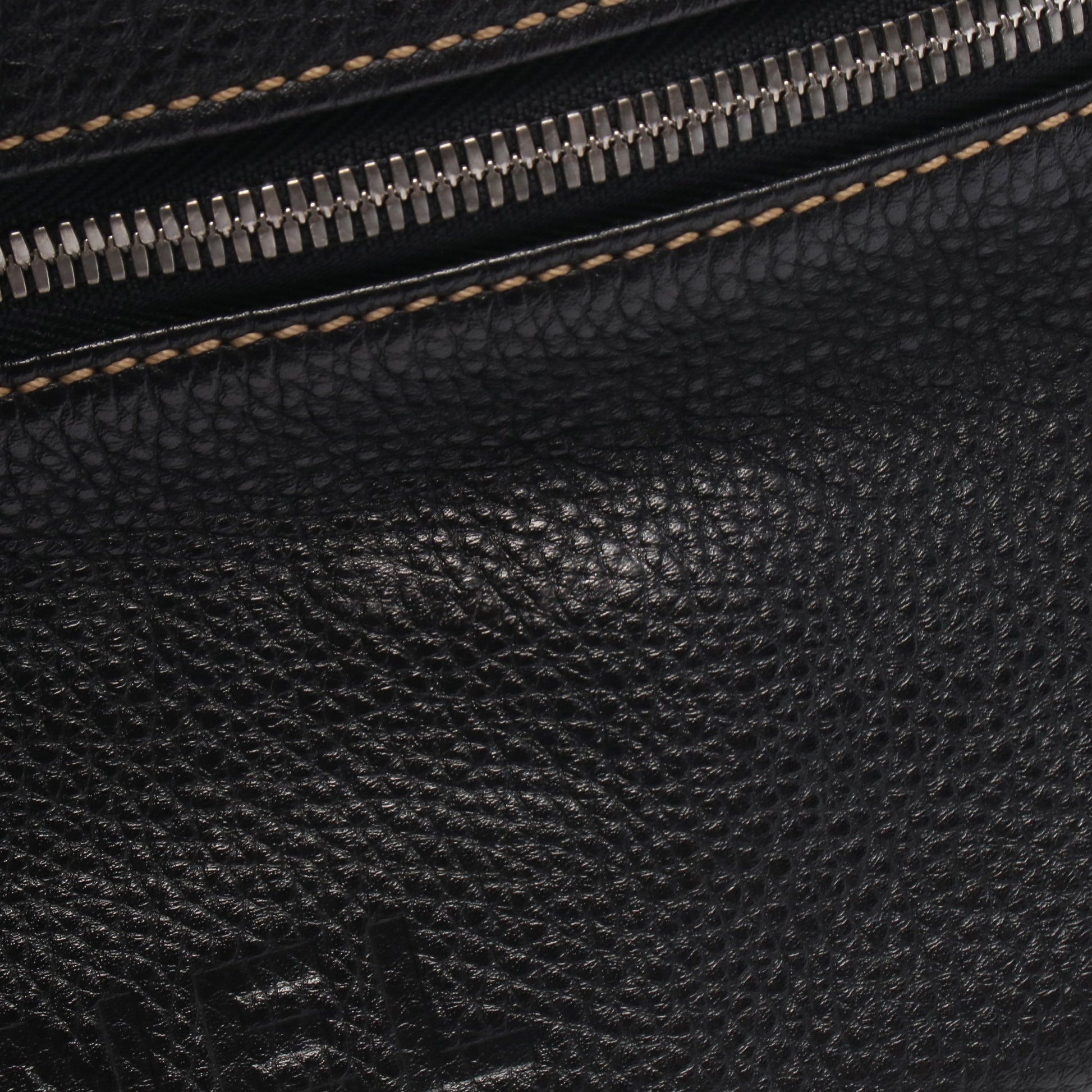 ロゴ フリンジ ショルダーバッグ レザー ブラック シルバー金具 シャネル バッグ CHANEL