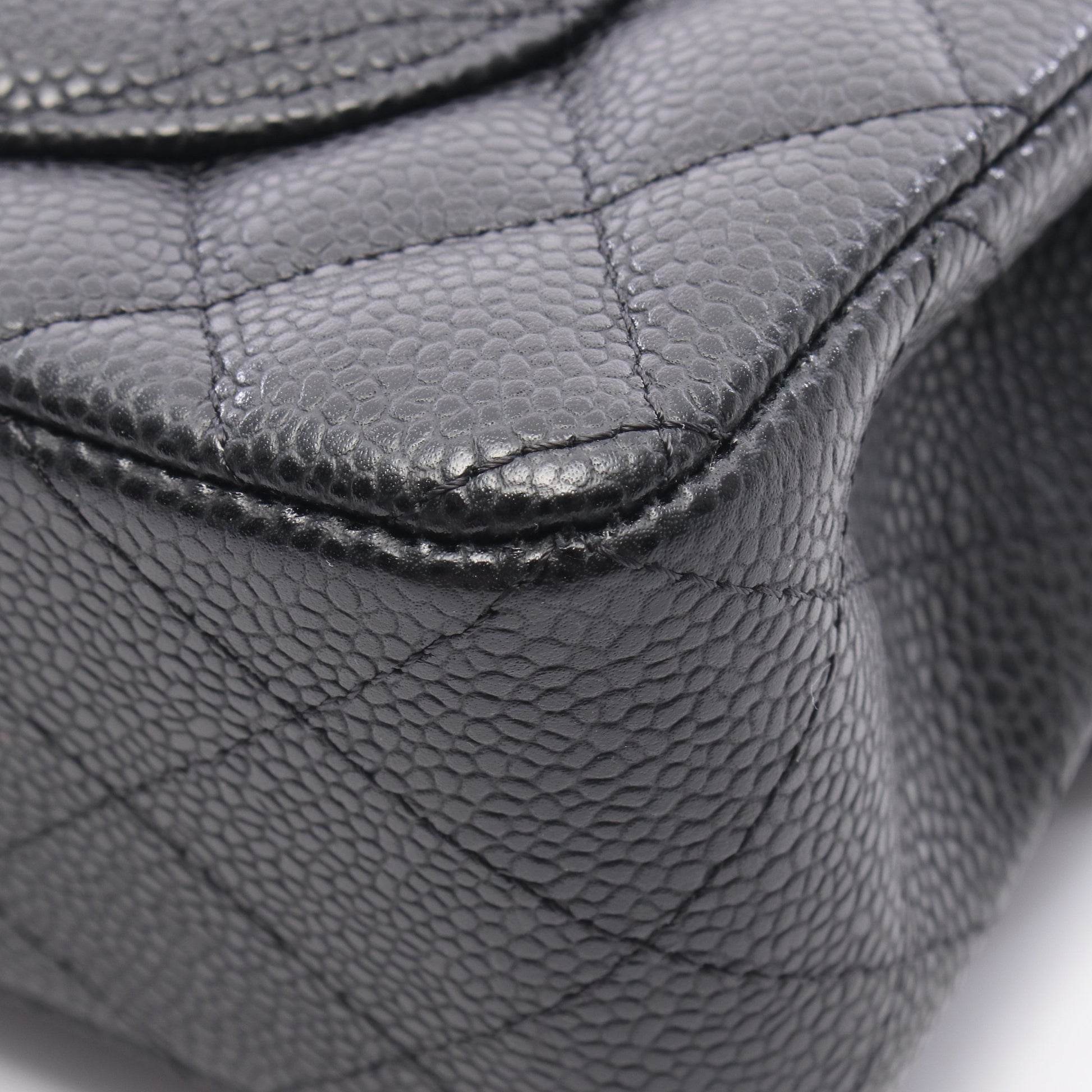 マトラッセ Wフラップ Wチェーンショルダーバッグ キャビアスキン ブラック シルバー金具 シャネル バッグ CHANEL