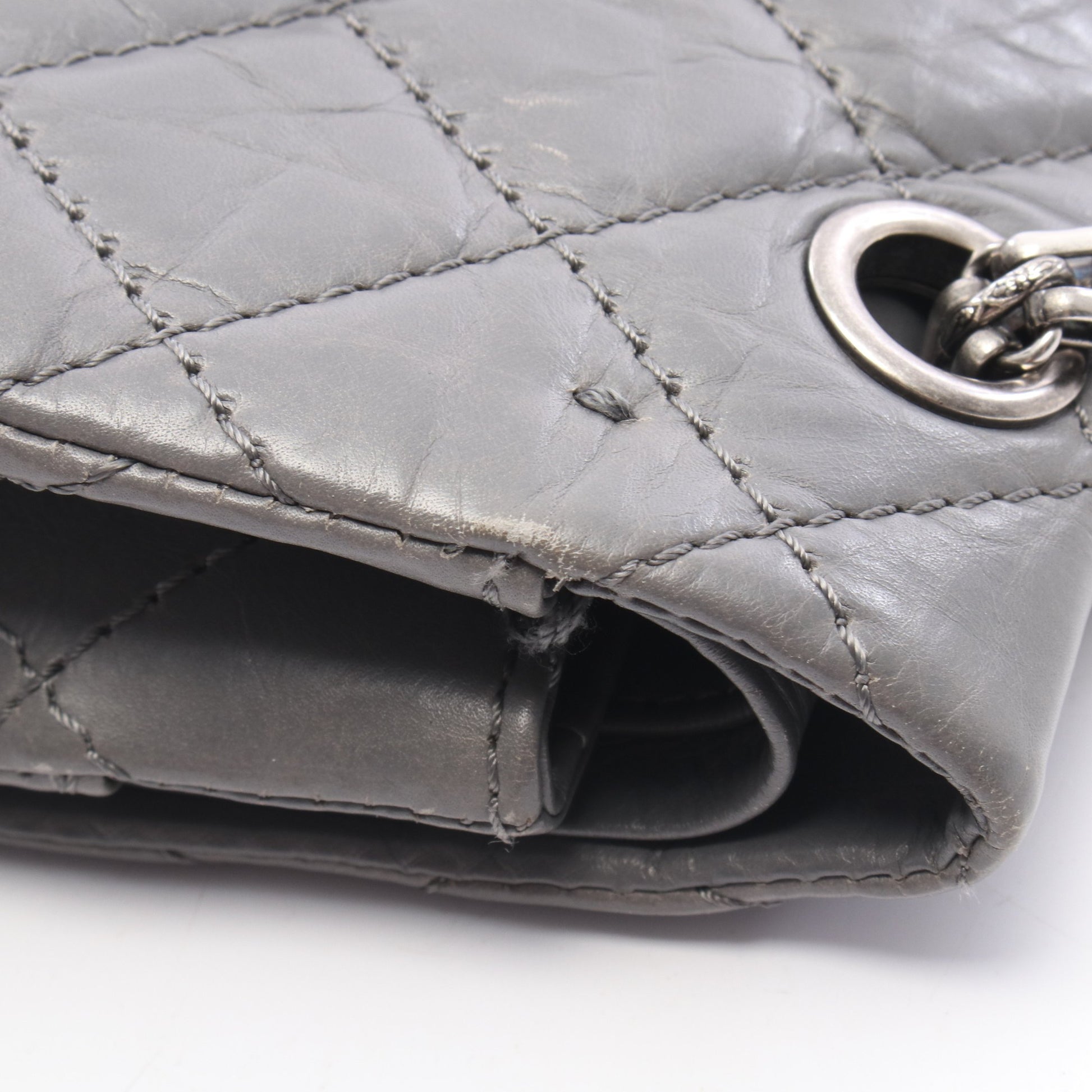 2.55 マトラッセ Wフラップ Wチェーンショルダーバッグ エイジドカーフスキン グレー シルバー金具 シャネル バッグ CHANEL