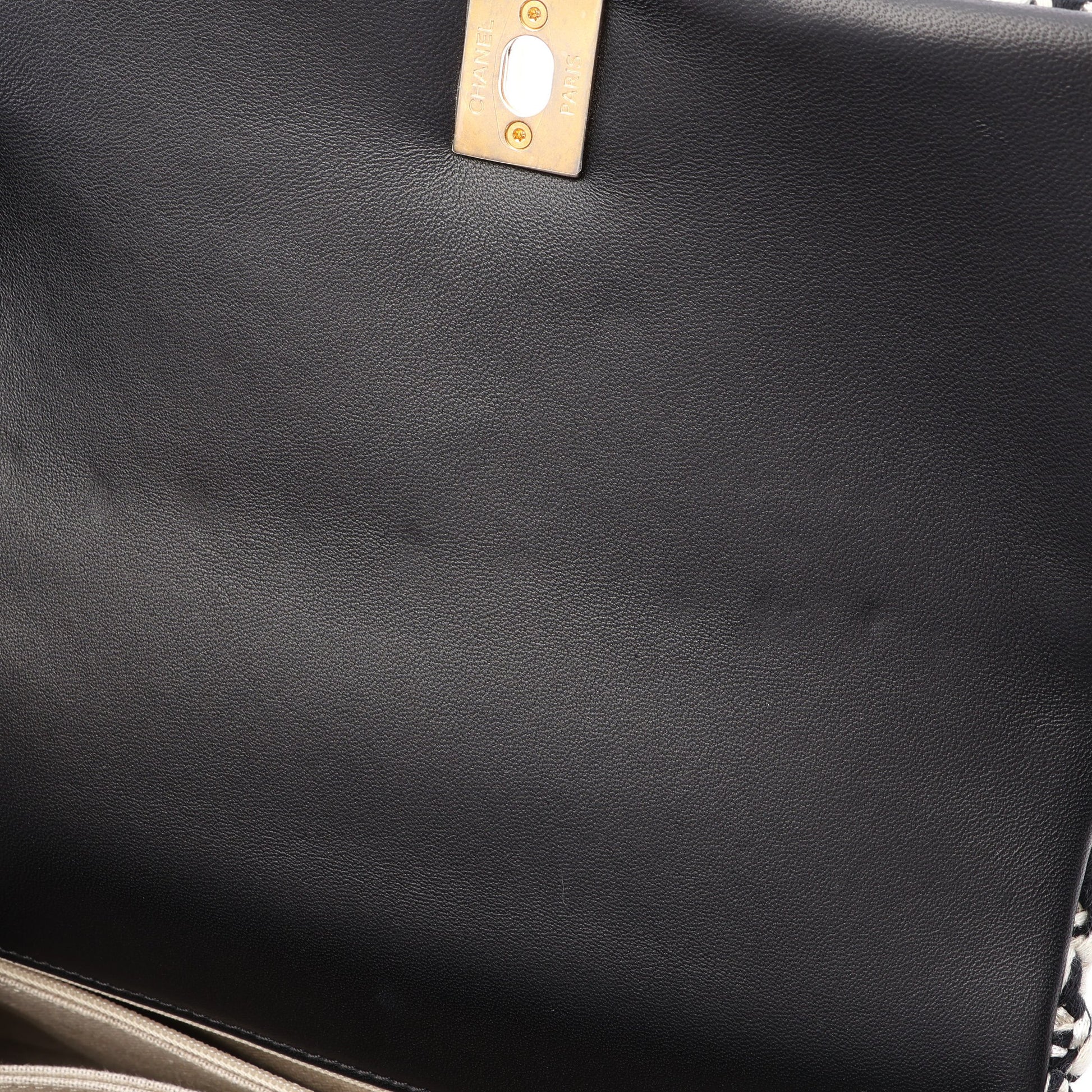 マトラッセ 2WAY ハンドバッグ ツイード レザー ホワイト ブラック ゴールド金具 シャネル バッグ CHANEL