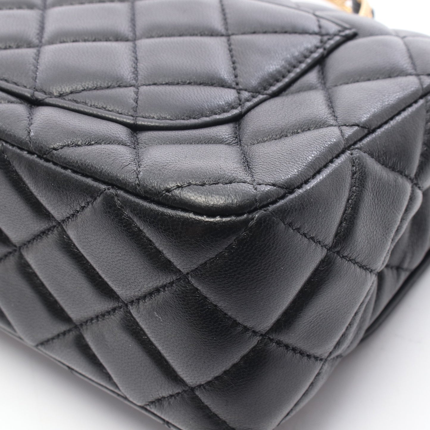 マトラッセ トップハンドル 2WAY チェーンショルダーバッグ ラムスキン ブラック ゴールド金具 シャネル バッグ CHANEL