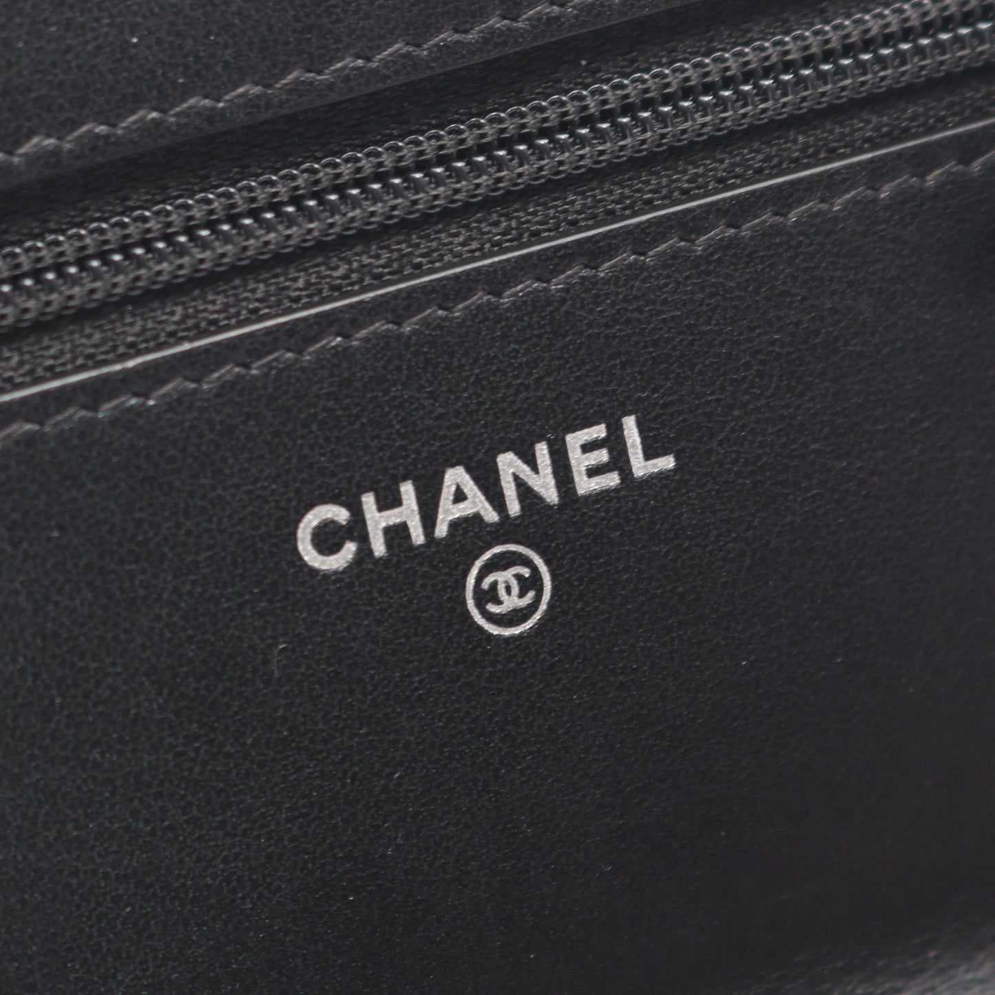 マトラッセ チェーンウォレット レザー ブラック シルバー金具 シャネル バッグ CHANEL