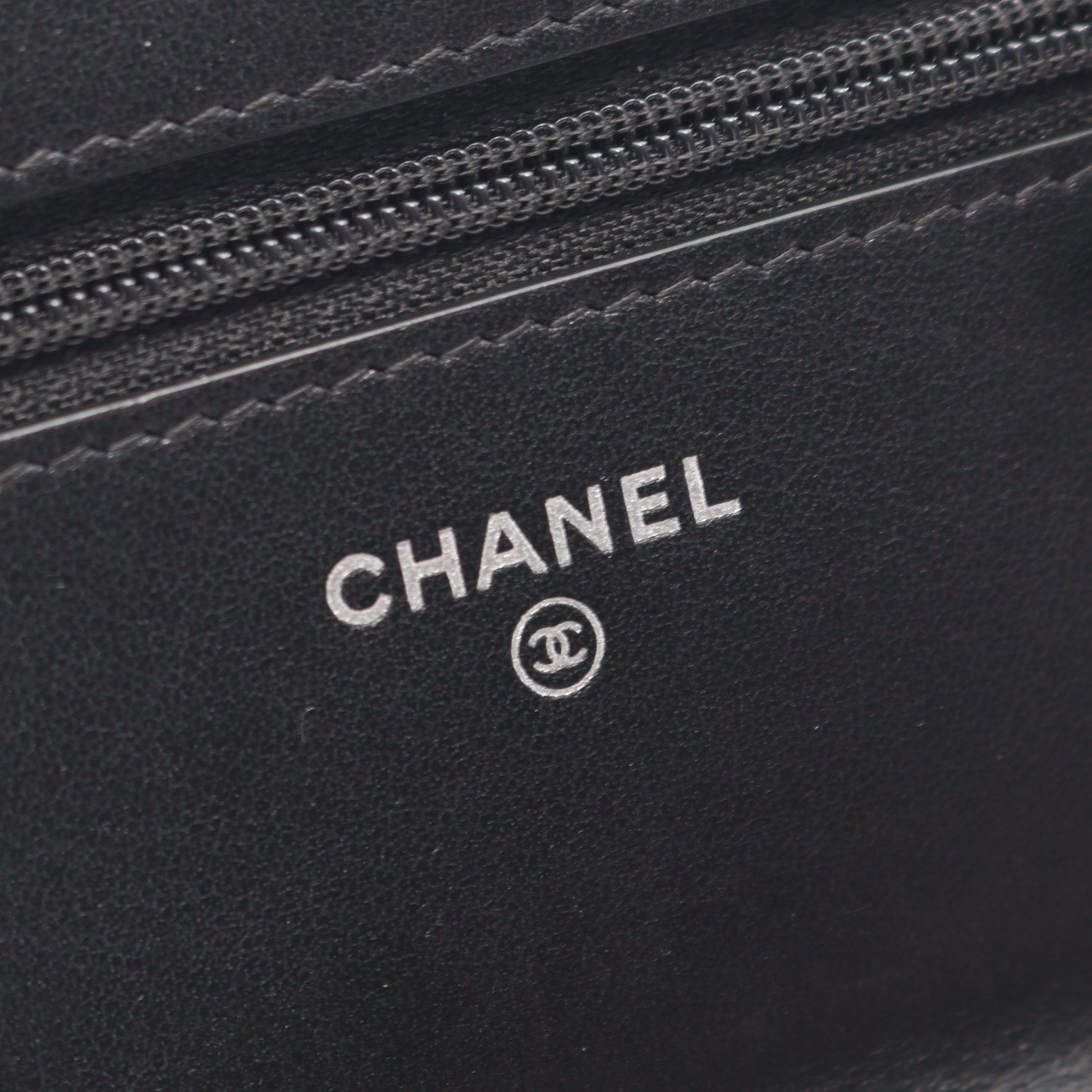 マトラッセ チェーンウォレット レザー ブラック シルバー金具 シャネル バッグ CHANEL