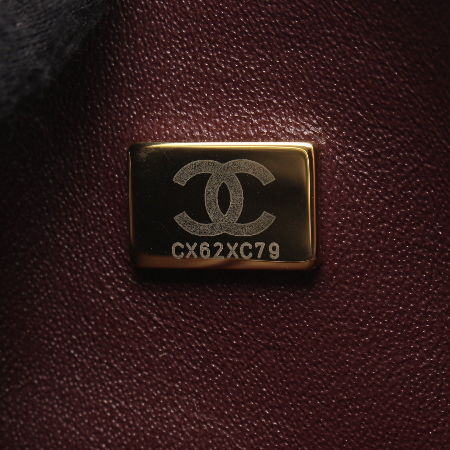 マトラッセ Wフラップ Wチェーンショルダーバッグ キャビアスキン ブラック ゴールド金具 シャネル バッグ CHANEL