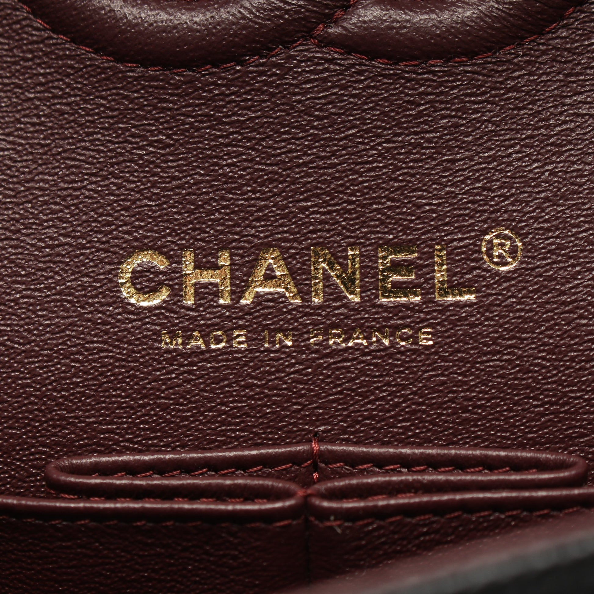 マトラッセ Wフラップ Wチェーンショルダーバッグ キャビアスキン ブラック ゴールド金具 シャネル バッグ CHANEL