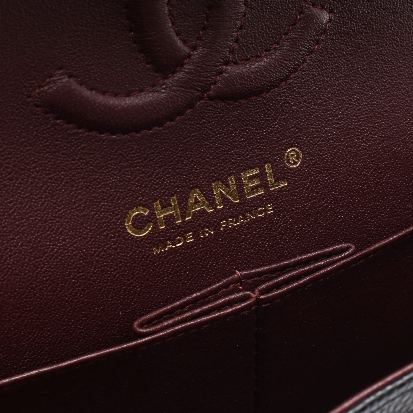 マトラッセ Wフラップ Wチェーンショルダーバッグ キャビアスキン ブラック ゴールド金具 シャネル バッグ CHANEL