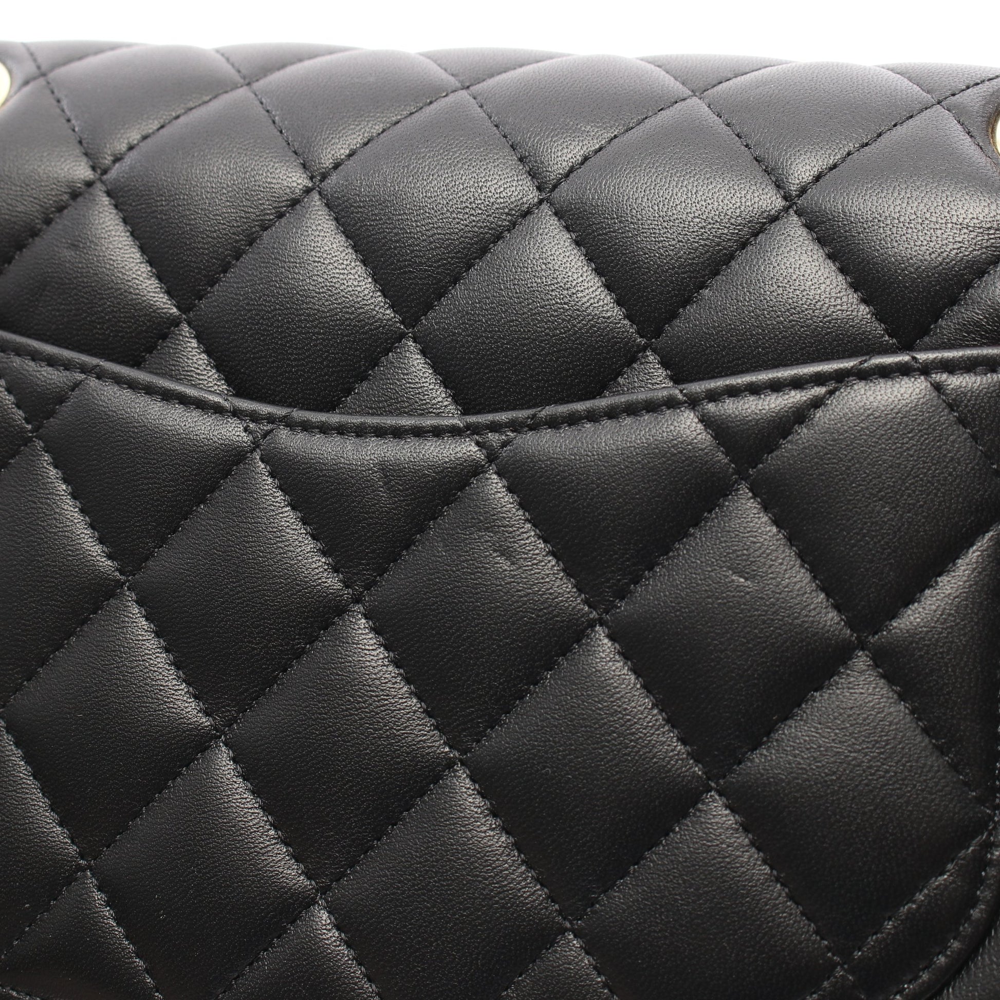 マトラッセ Wフラップ Wチェーンショルダーバッグ ラムスキン ブラック ゴールド金具 シャネル バッグ CHANEL