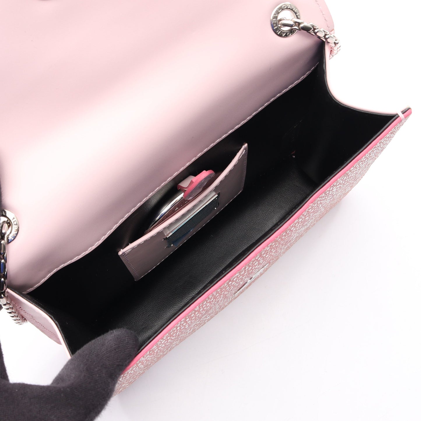 セルペンティ フォーエバー チェーンショルダーバッグ レザー ライトピンク シルバー ブルガリ バッグ BVLGARI