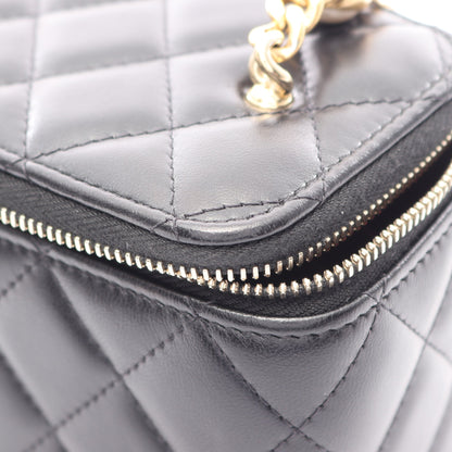 マトラッセ バニティ チェーンショルダーバッグ ラムスキン ブラック ゴールド金具 シャネル バッグ CHANEL