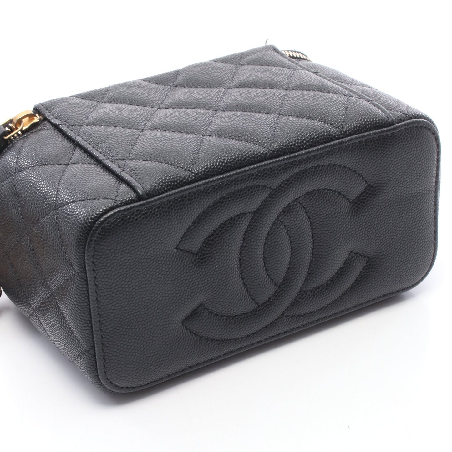マトラッセ バニティ チェーンショルダーバッグ キャビアスキン ブラック ゴールド金具 シャネル バッグ CHANEL