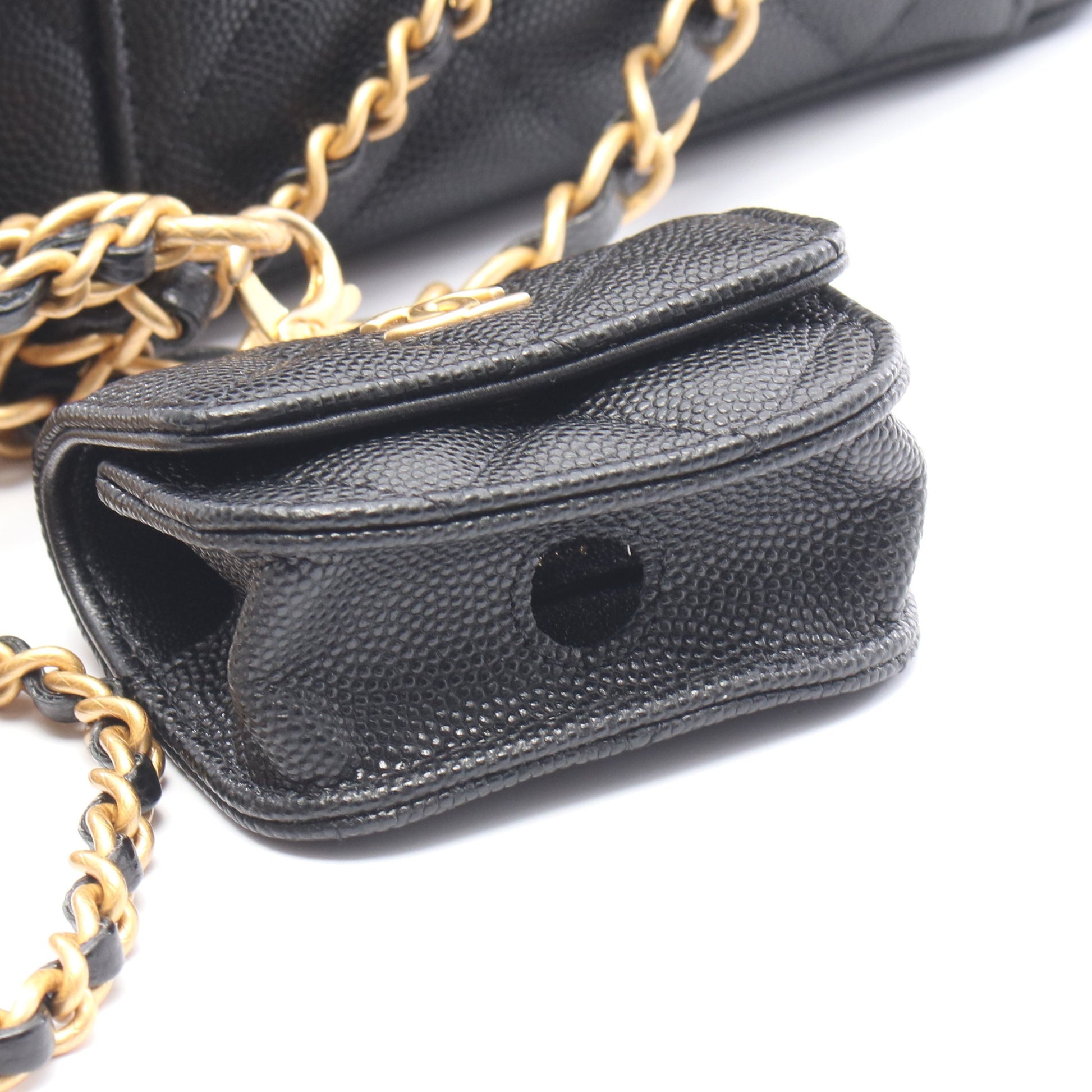 マトラッセ バニティ チェーンショルダーバッグ キャビアスキン ブラック ゴールド金具 シャネル バッグ CHANEL
