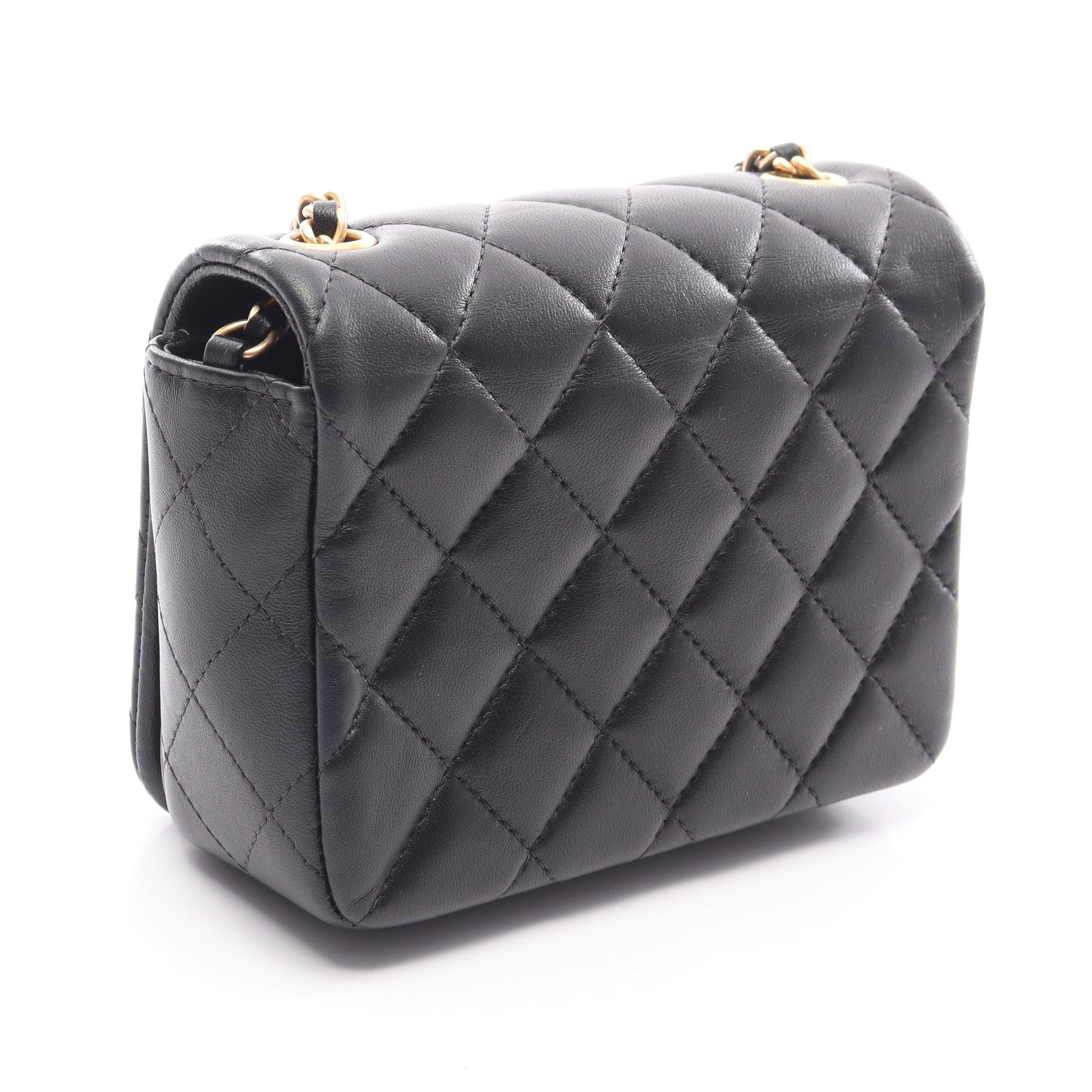 マトラッセ チェーンショルダーバッグ ラムスキン ブラック ゴールド金具 シャネル バッグ CHANEL