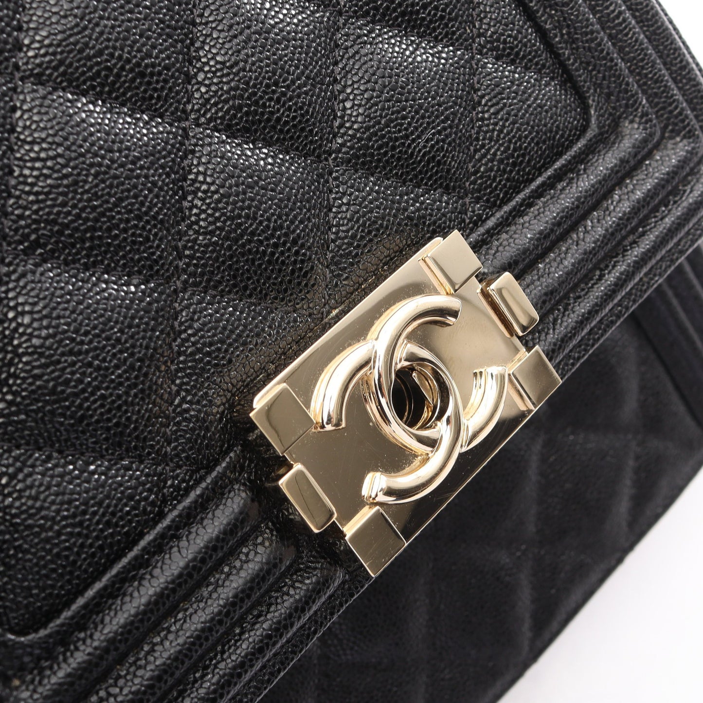 ボーイシャネル マトラッセ チェーンショルダーバッグ キャビアスキン ブラック ゴールド金具 シャネル バッグ CHANEL