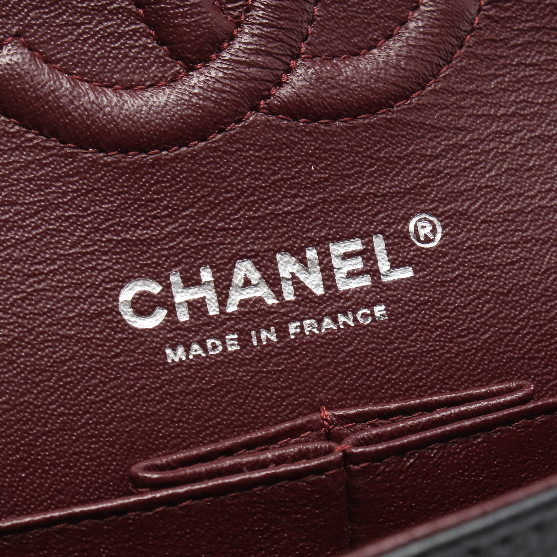 マトラッセ Wフラップ Wチェーンショルダーバッグ キャビアスキン ブラック シルバー金具 シャネル バッグ CHANEL