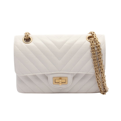 2.55 シェブロン Vステッチ Wチェーンショルダーバッグ レザー ホワイト ゴールド金具 シャネル バッグ CHANEL