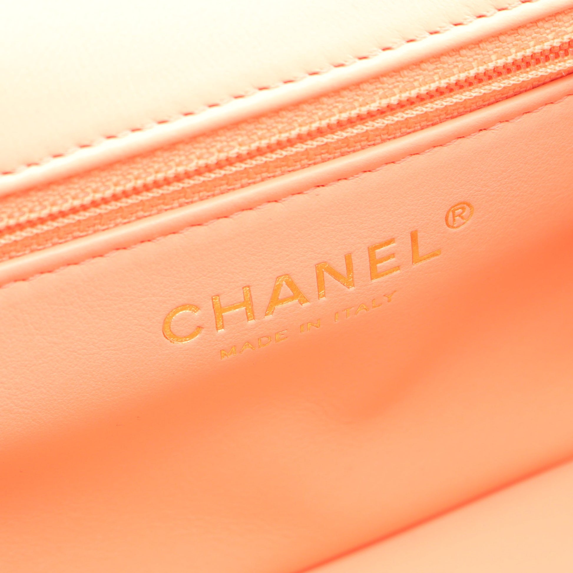 マトラッセ 2WAY チェーンショルダーバッグ ラムスキン コーラルオレンジ ゴールド金具 シャネル バッグ CHANEL