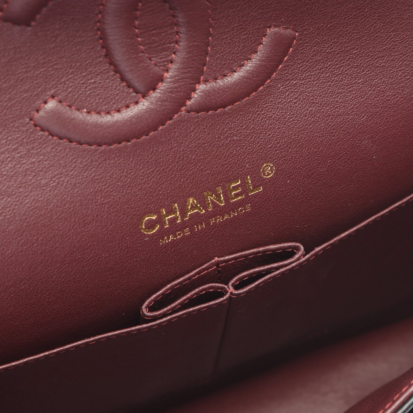 マトラッセ Wフラップ Wチェーンショルダーバッグ ラムスキン ブラック ゴールド金具 シャネル バッグ CHANEL