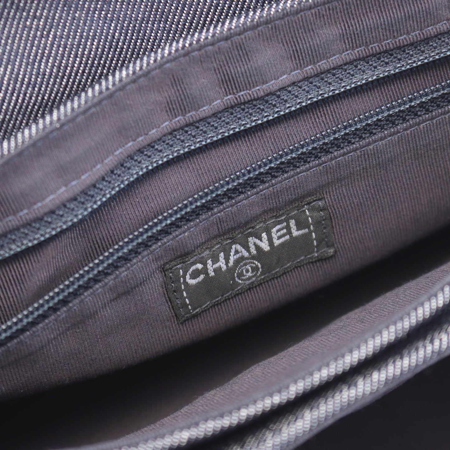 チョコバー チェーンハンドバッグ デニム インディゴブルー シルバー金具 シャネル バッグ CHANEL