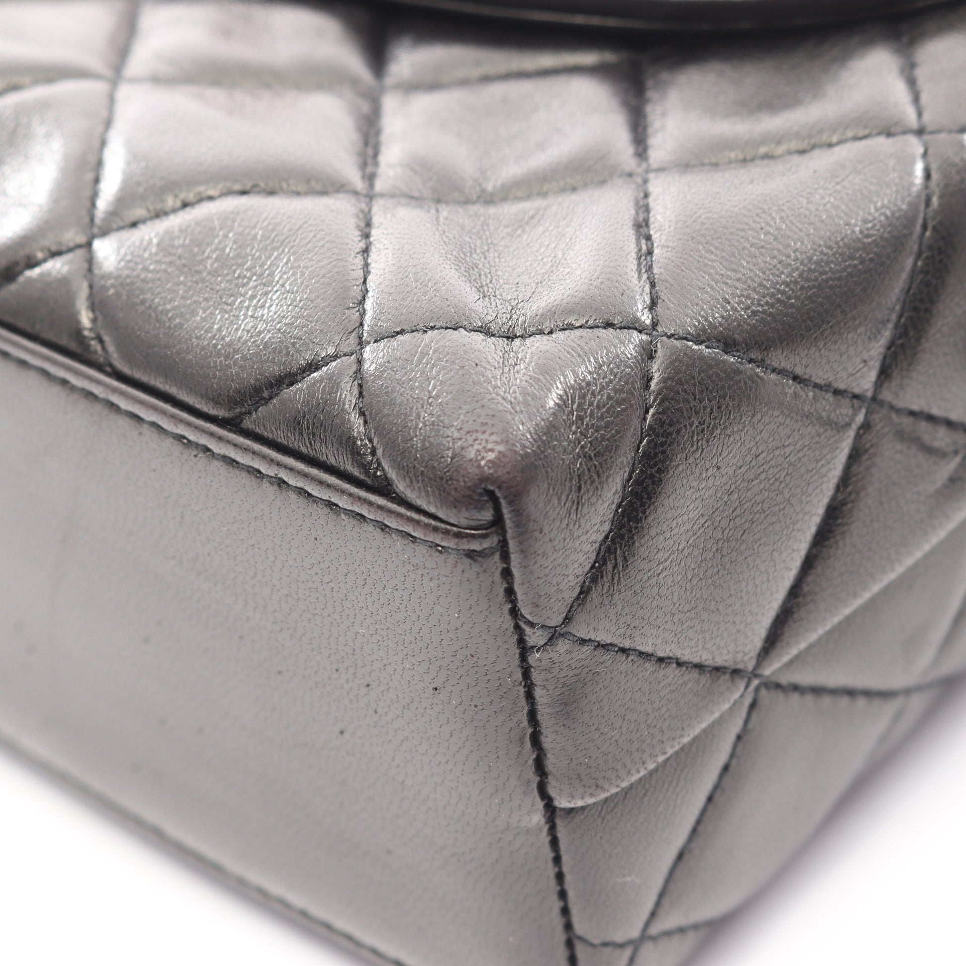 マトラッセ ショルダーバッグ ラムスキン ブラック ゴールド金具 シャネル バッグ CHANEL