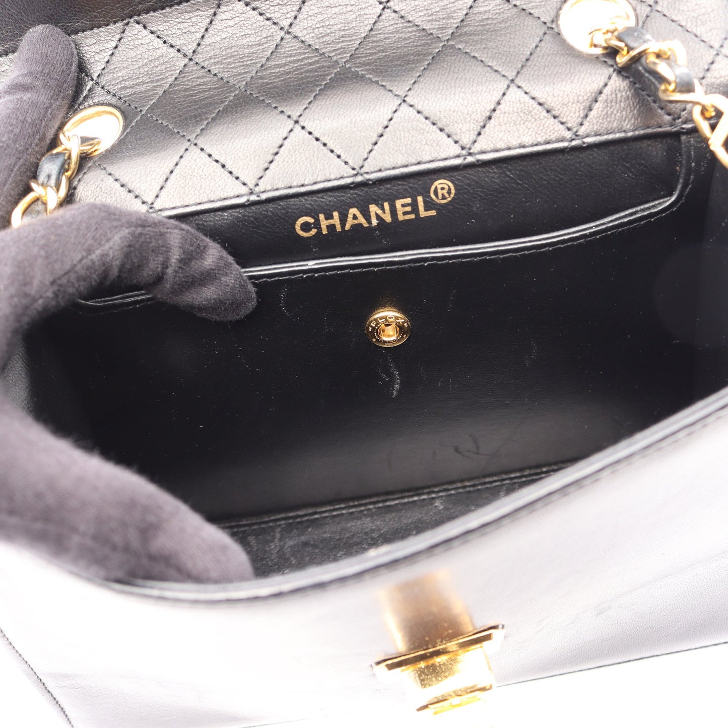 マトラッセ チェーンショルダーバッグ ラムスキン ブラック ホワイト ゴールド金具 シャネル バッグ CHANEL