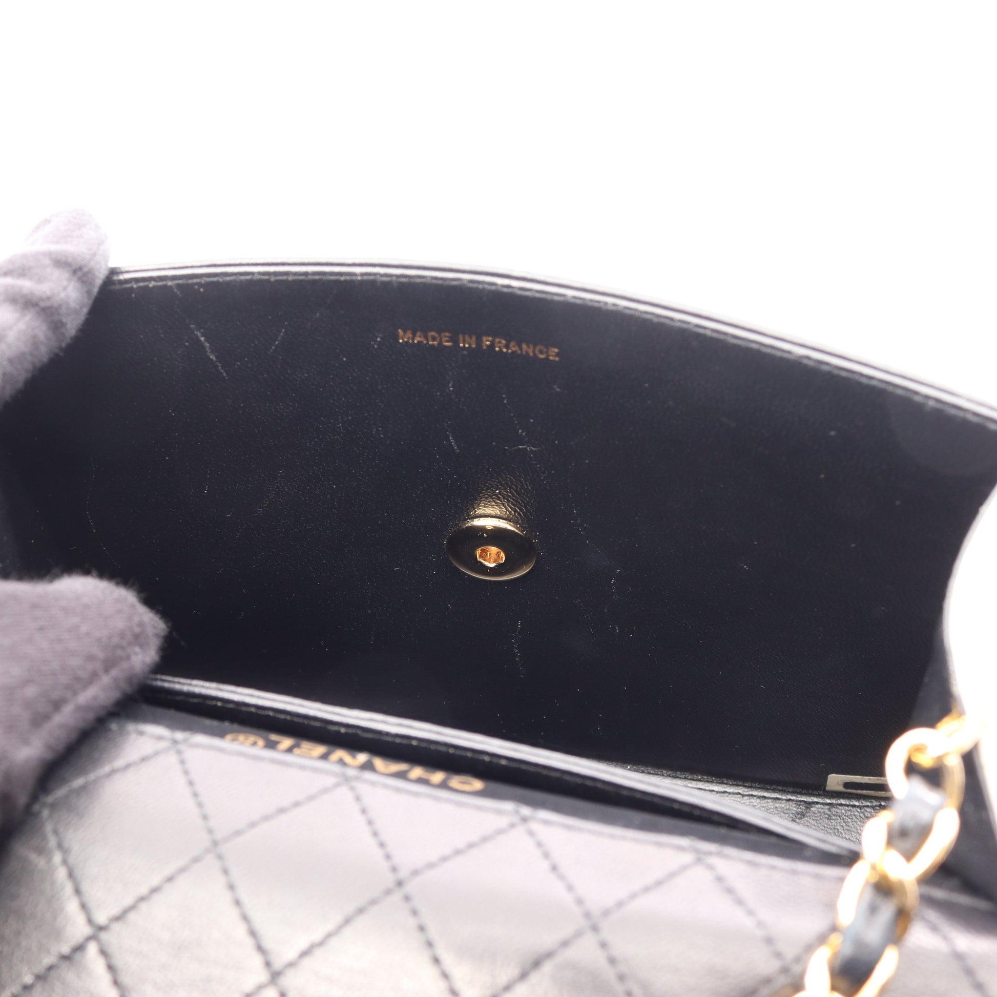 マトラッセ チェーンショルダーバッグ ラムスキン ブラック ホワイト ゴールド金具 シャネル バッグ CHANEL
