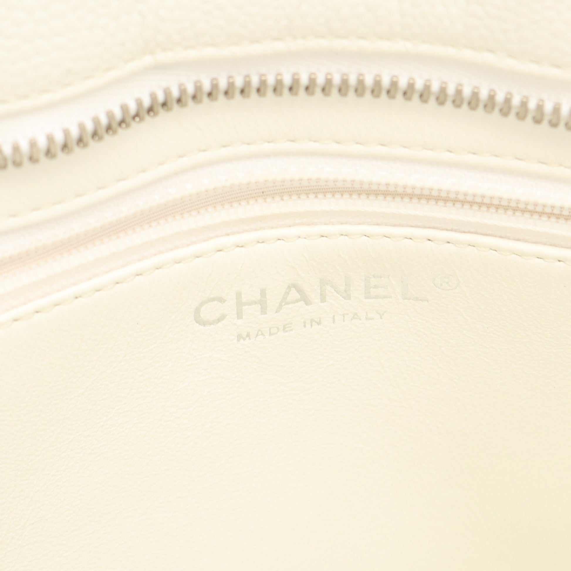 復刻トート ハンドバッグ トートバッグ キャビアスキン ホワイト シルバー金具 シャネル バッグ CHANEL