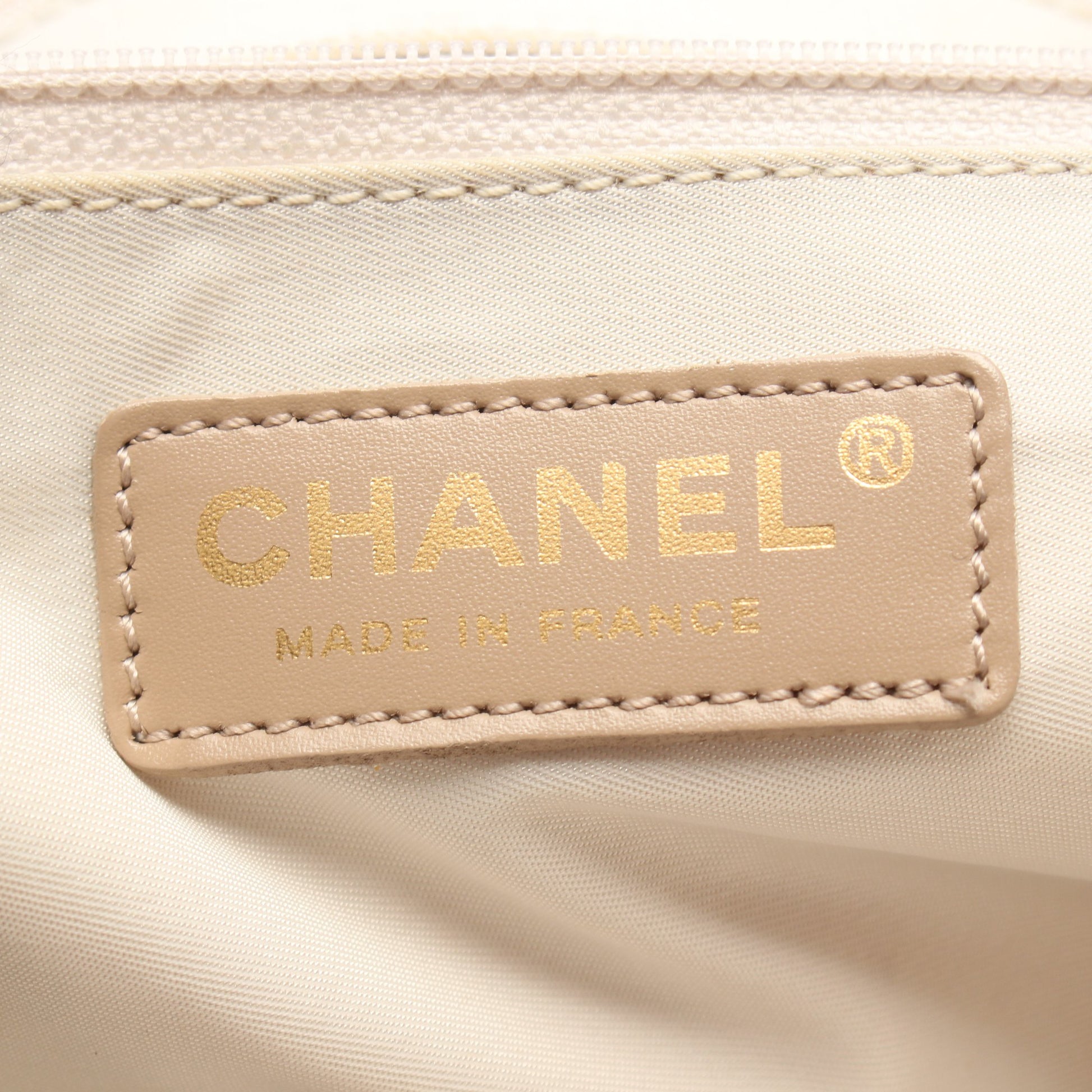 ニュートラベルラインMM ハンドバッグ トートバッグ ナイロンキャンバス レザー ベージュ ゴールド金具 シャネル バッグ CHANEL