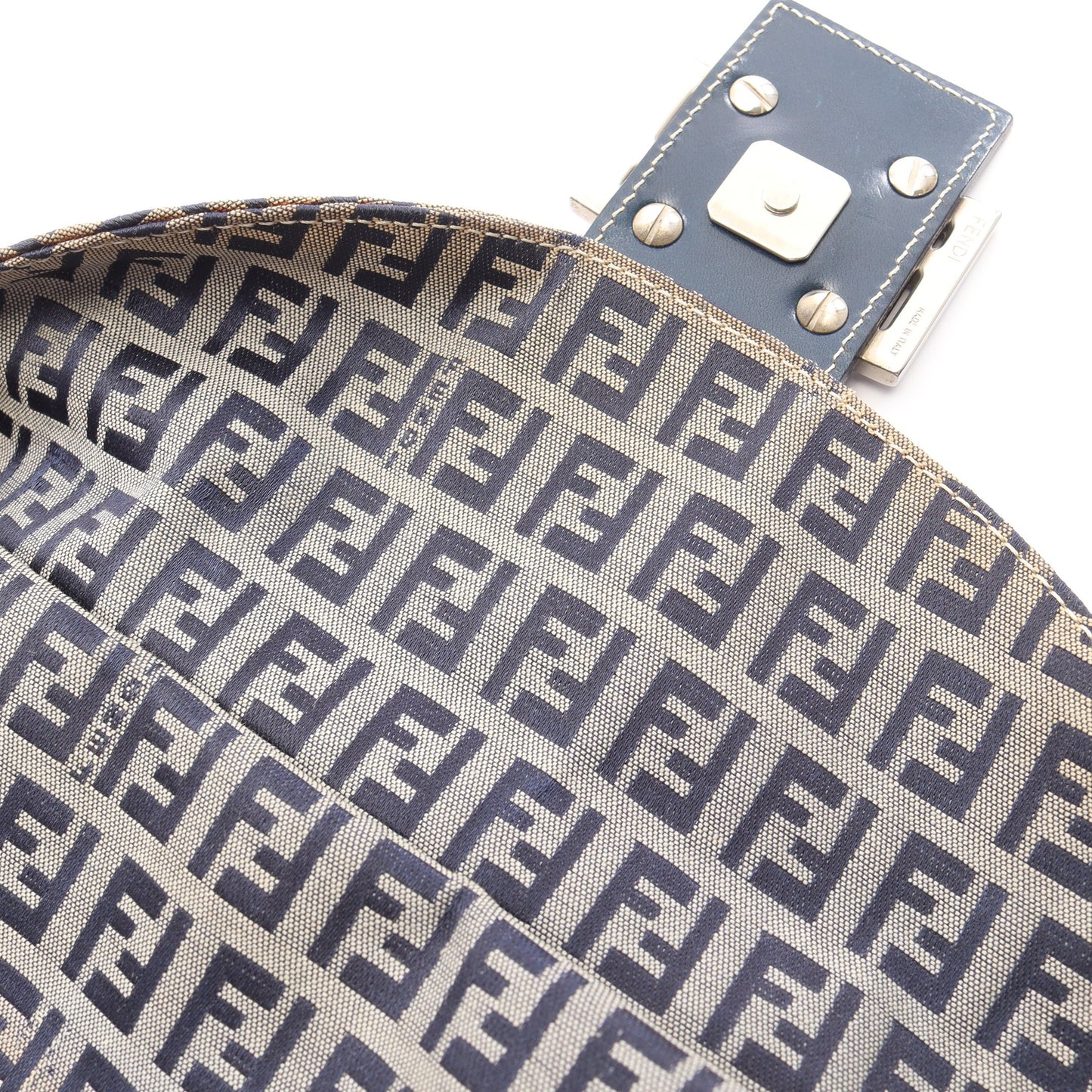 マンマバケット ズッキーノ ショルダーバッグ キャンバス レザー グレー ネイビー フェンディ バッグ FENDI