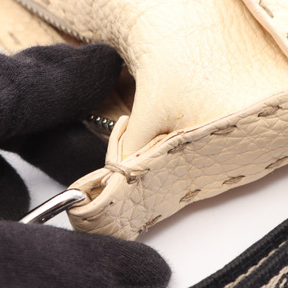 セレリア ショルダーバッグ レザー アイボリー フェンディ バッグ FENDI