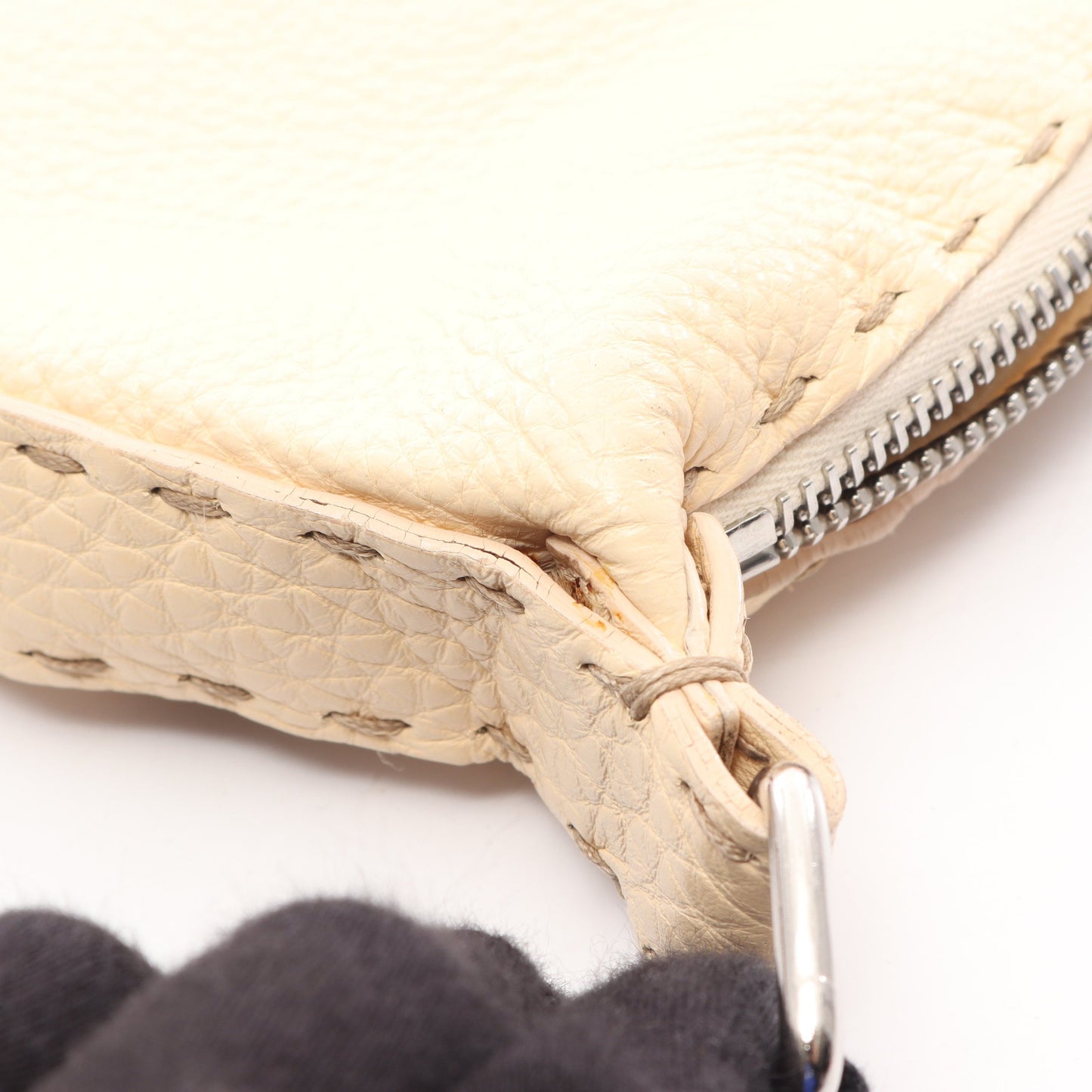 セレリア ショルダーバッグ レザー アイボリー フェンディ バッグ FENDI