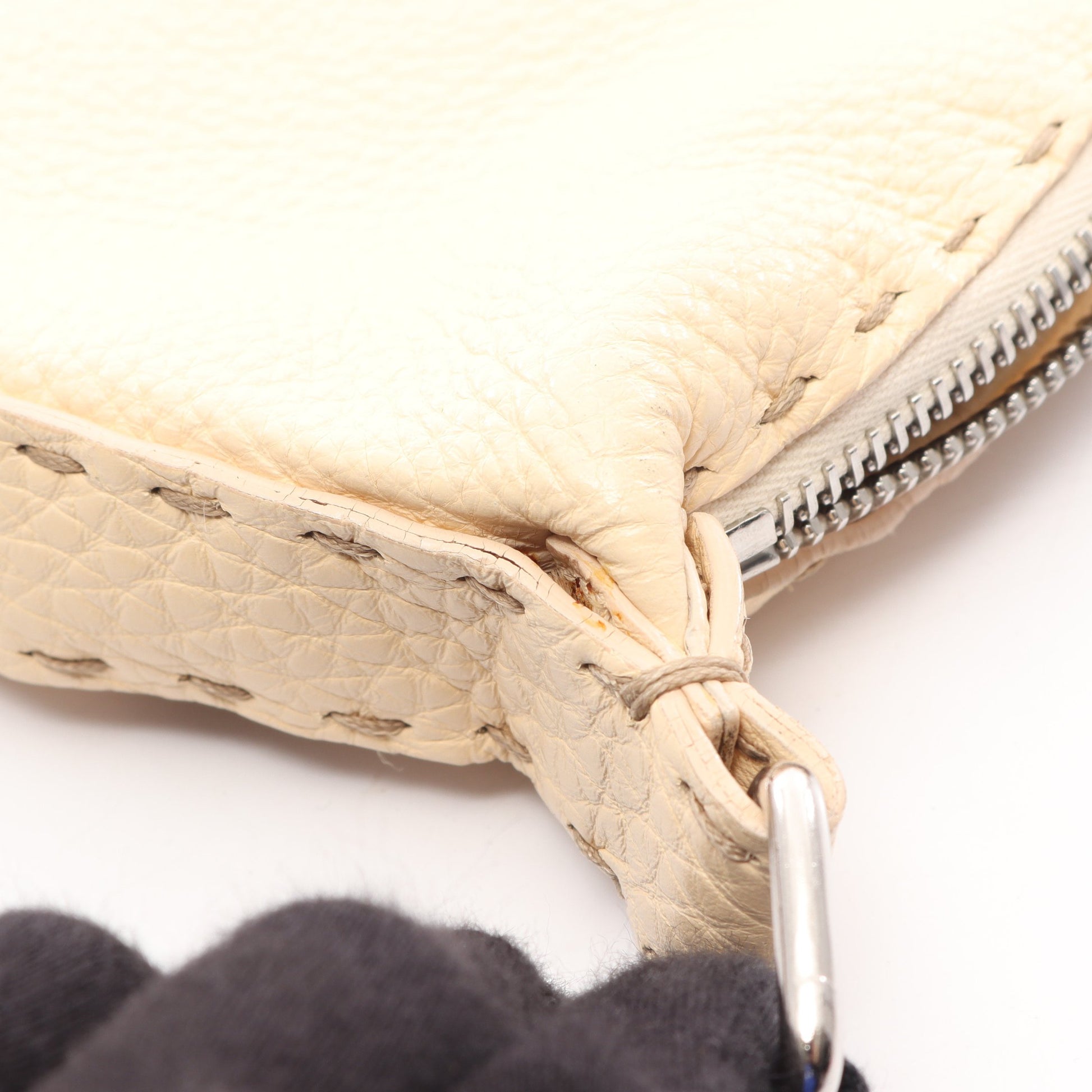 セレリア ショルダーバッグ レザー アイボリー フェンディ バッグ FENDI