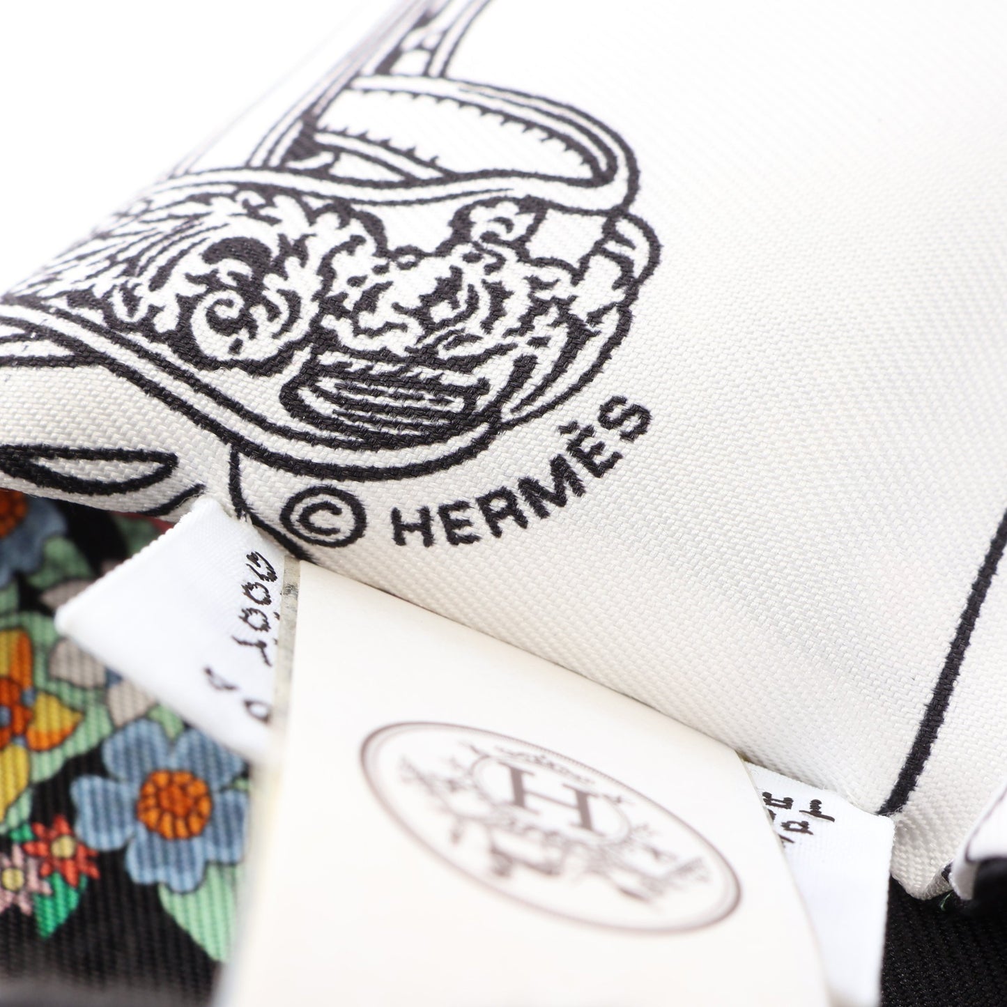 ツイリー Brides de Gala en Fleurs アイライナー リボン スカーフ シルク ブラック ホワイト マルチカラー エルメス 財布・小物 HERMES