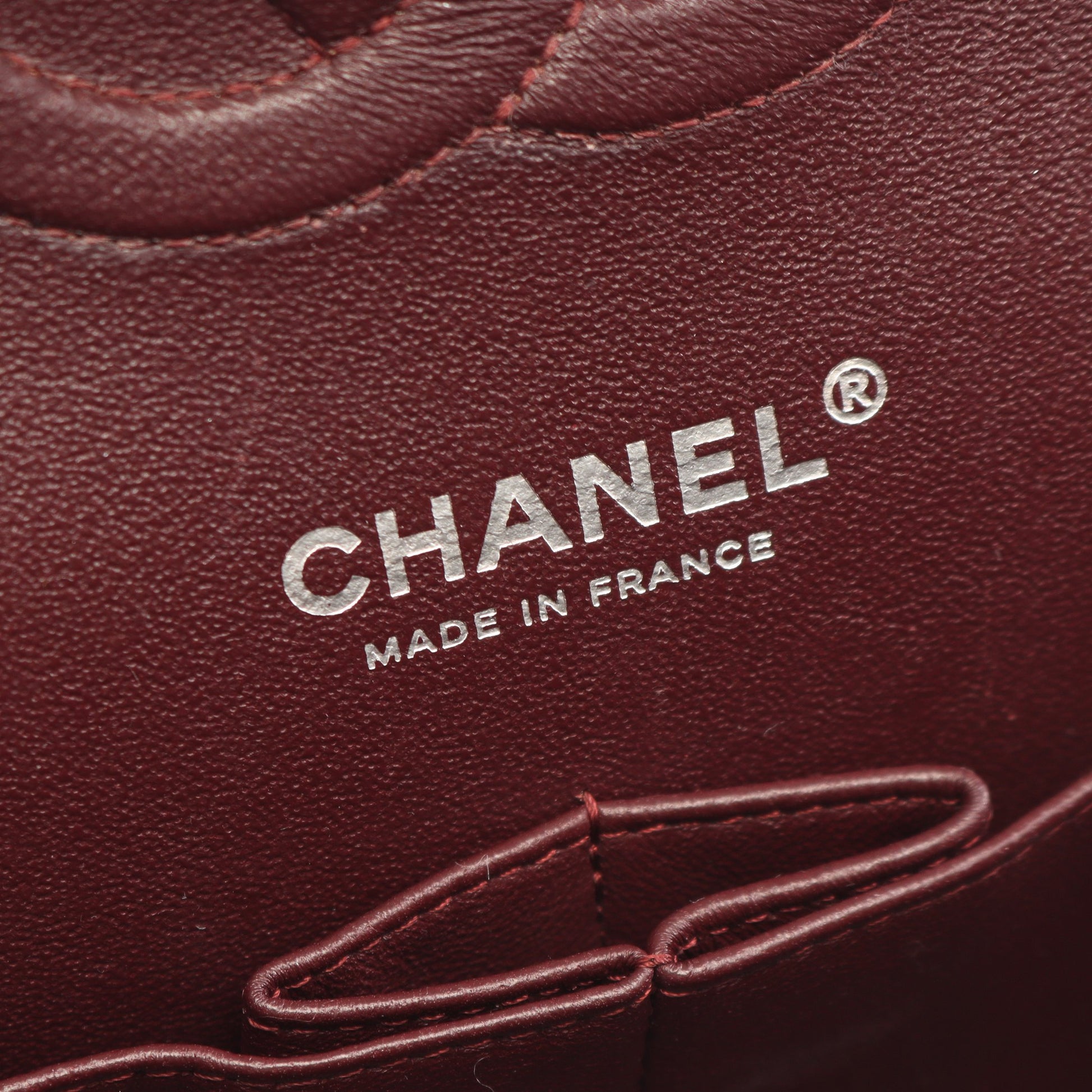 マトラッセ Wフラップ Wチェーンショルダーバッグ キャビアスキン ブラック シルバー金具 シャネル バッグ CHANEL
