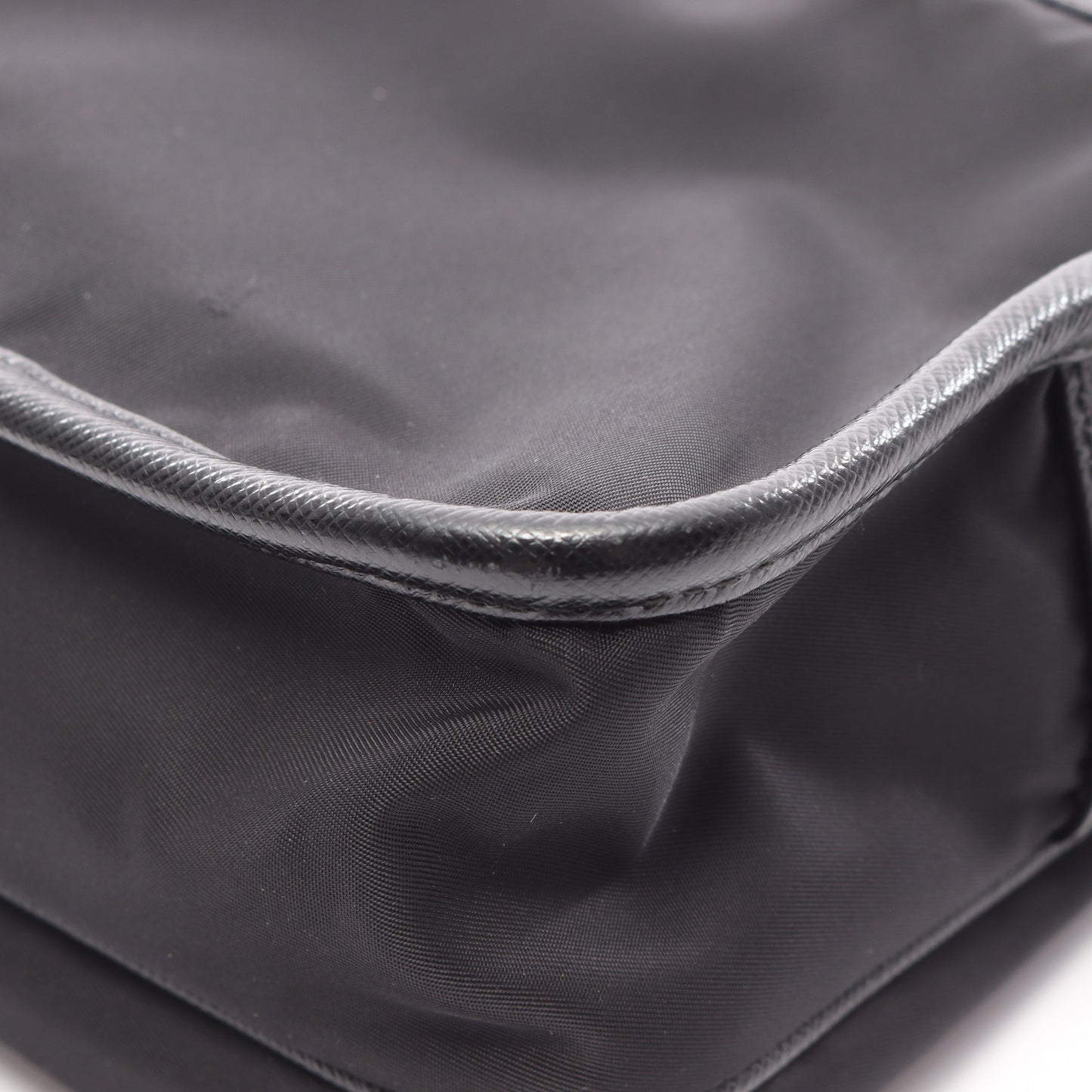 RE-NYLON TESSUTO+SAFFIANO ショルダーバッグ ナイロン サフィアーノレザー ブラック プラダ