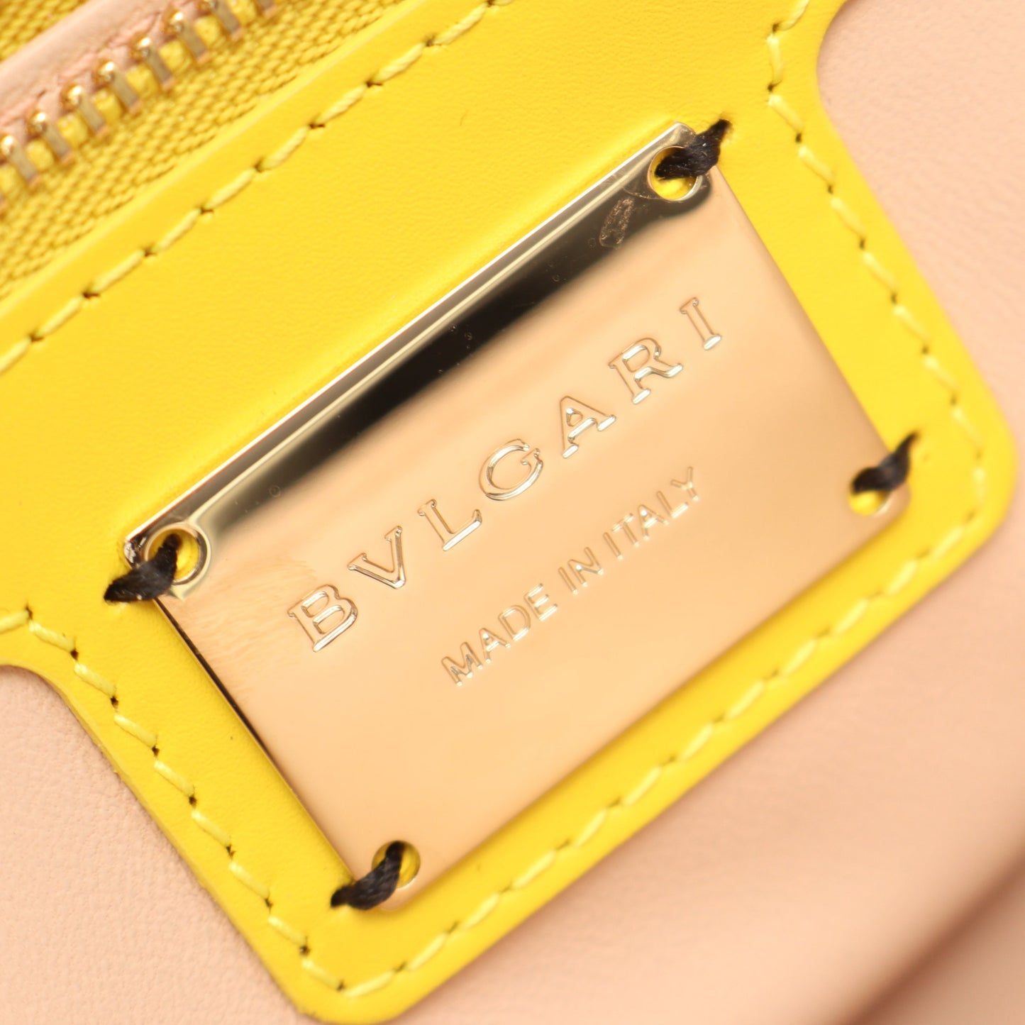 セルペンティ フォーエバー スモール チェーンショルダーバッグ ガルーシャ レザー イエロー ブルガリ バッグ BVLGARI