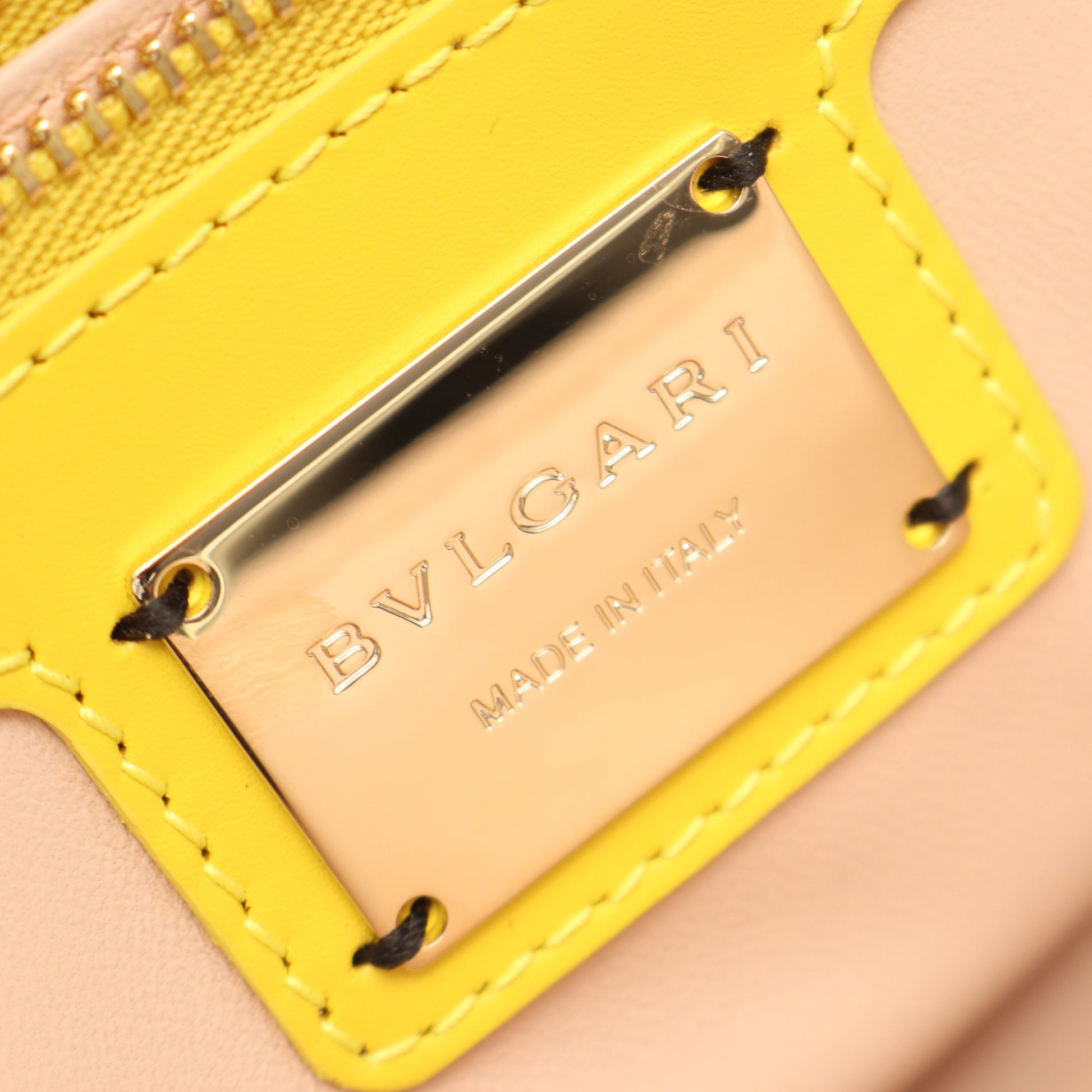 セルペンティ フォーエバー スモール チェーンショルダーバッグ ガルーシャ レザー イエロー ブルガリ バッグ BVLGARI