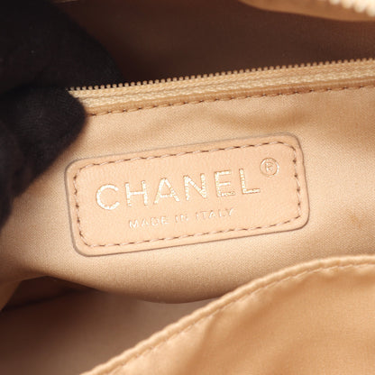 マトラッセ チェーンショルダーバッグ キャビアスキン ベージュ ゴールド金具 シャネル バッグ CHANEL