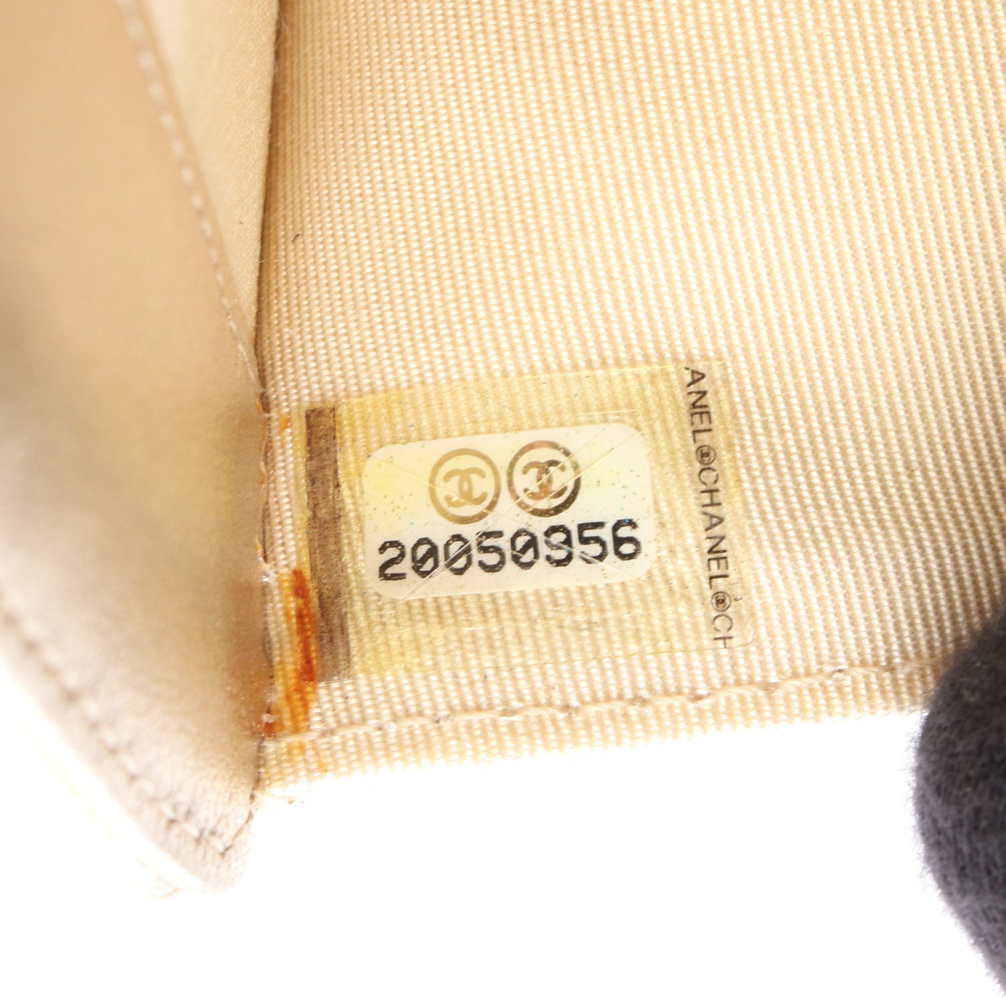 マトラッセ 二つ折り長財布 ラムスキン ゴールド ゴールド金具 シャネル