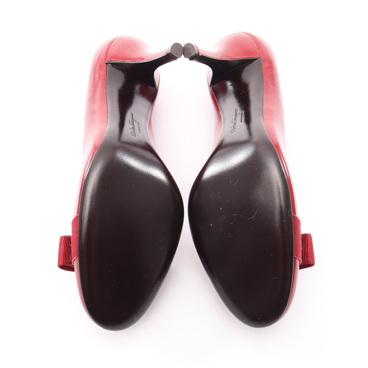 ヴァラリボン パンプス エナメルレザー レッド サルヴァトーレフェラガモ シューズ Salvatore Ferragamo