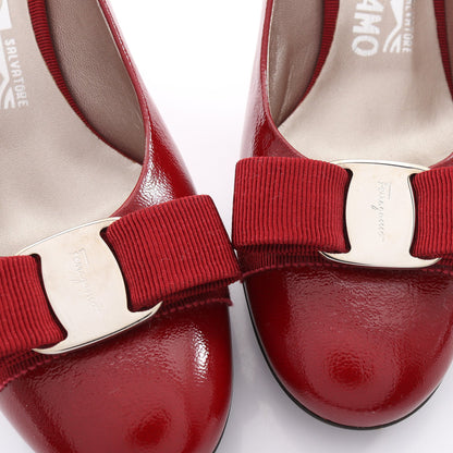 ヴァラリボン パンプス エナメルレザー レッド サルヴァトーレフェラガモ シューズ Salvatore Ferragamo