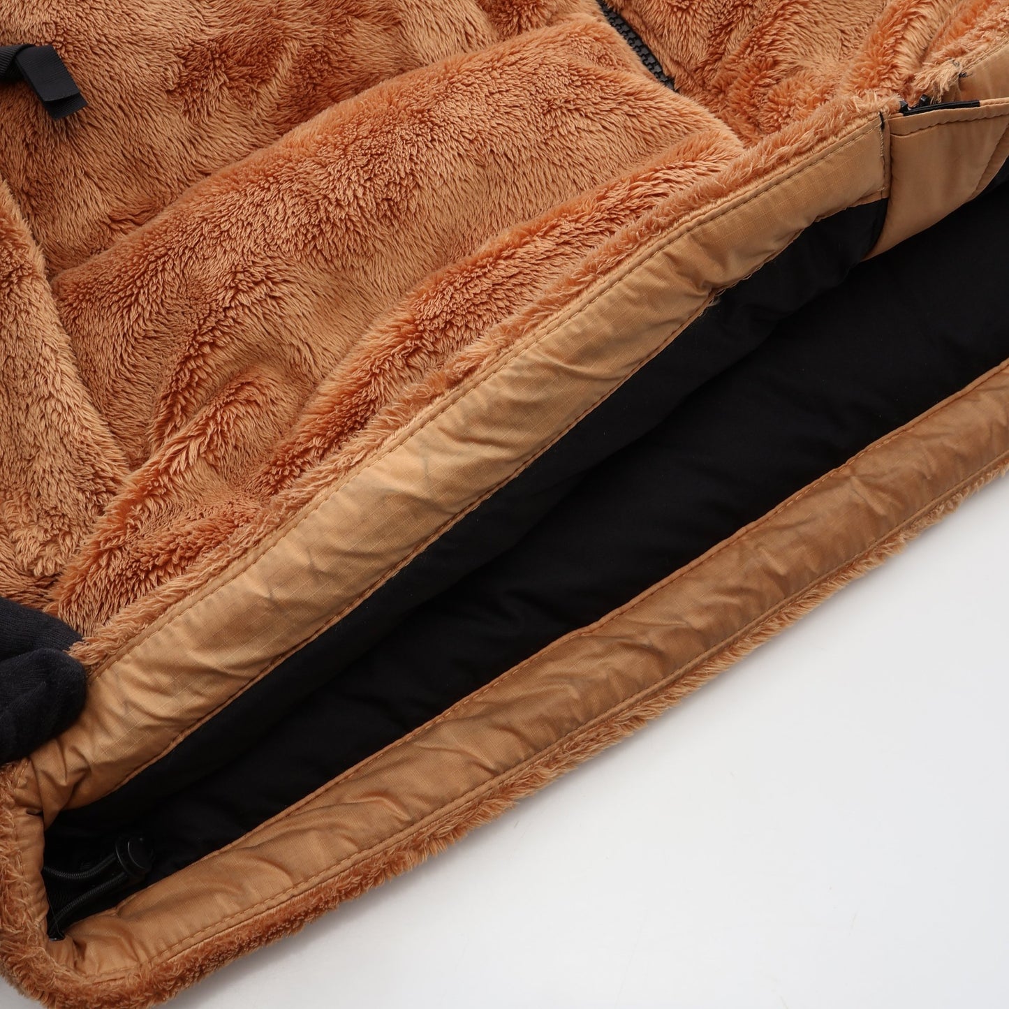 Versa Velour Nuptse Jacket 中綿入り ジャケット ライトブラウン ザノースフェイス